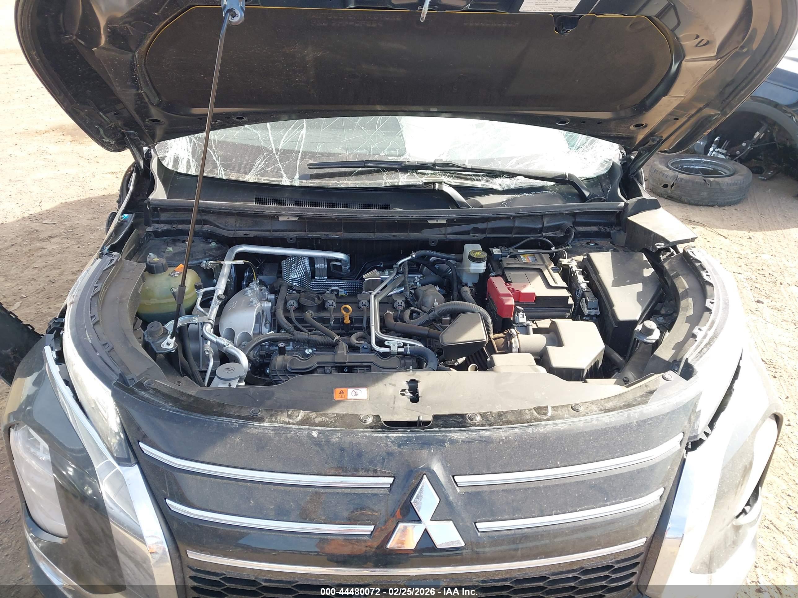 MITSUBISHI OUTLANDER image 10