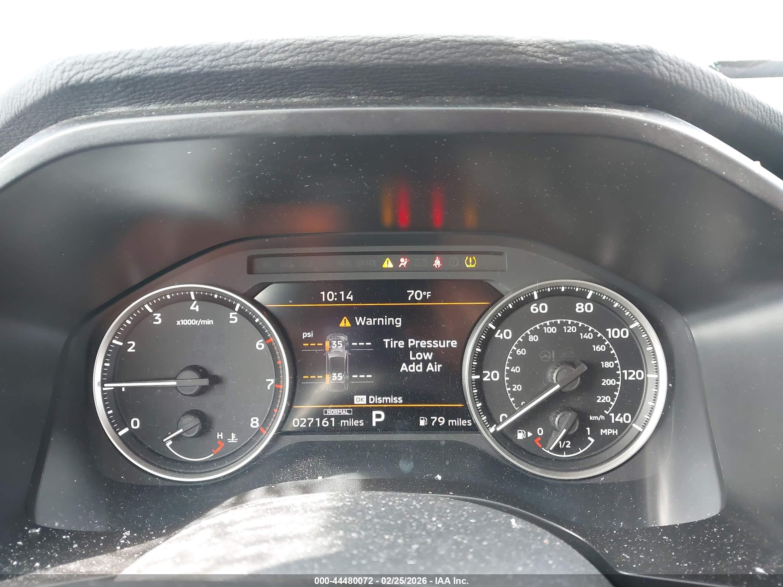 MITSUBISHI OUTLANDER image 7