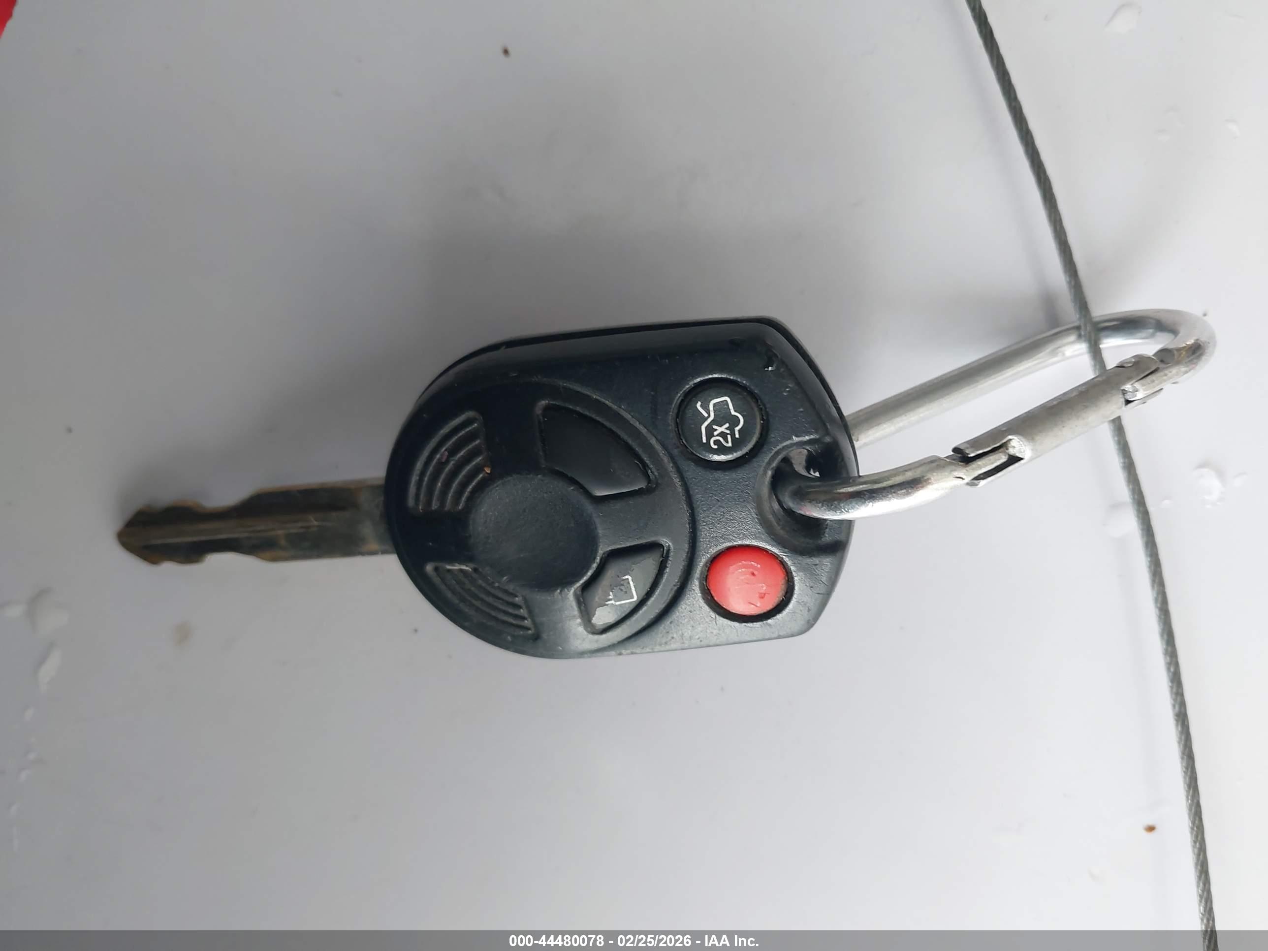 FORD ESCAPE image 11