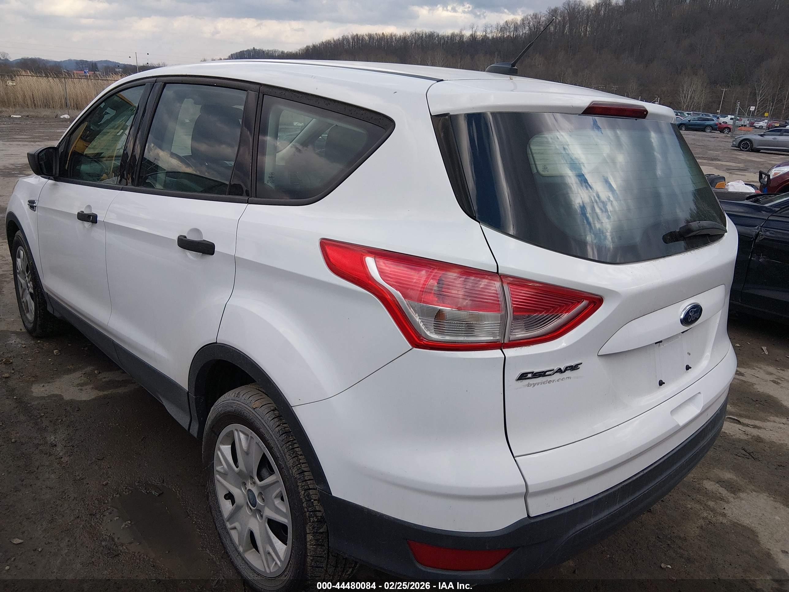 FORD ESCAPE image 3