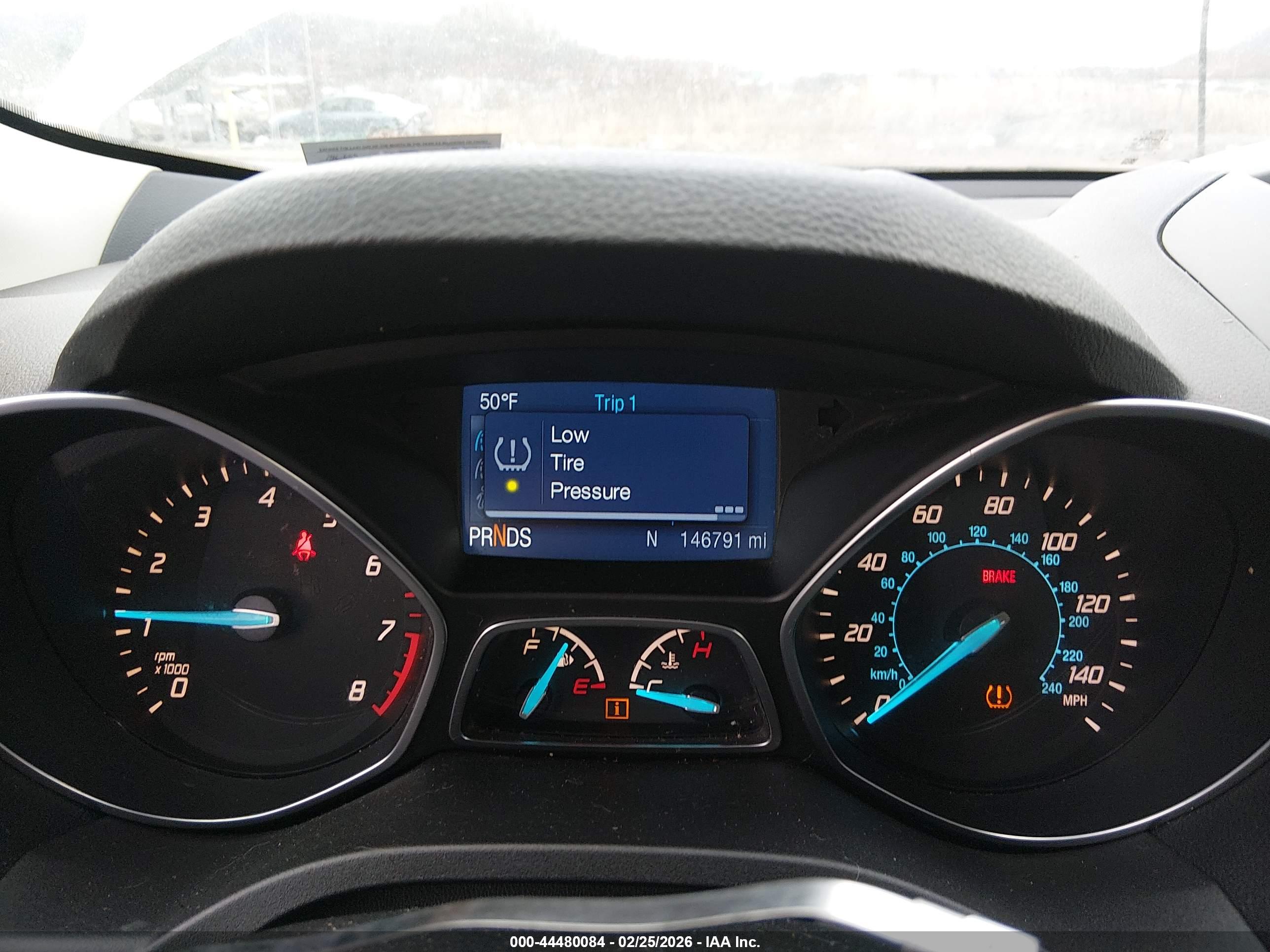 FORD ESCAPE image 7