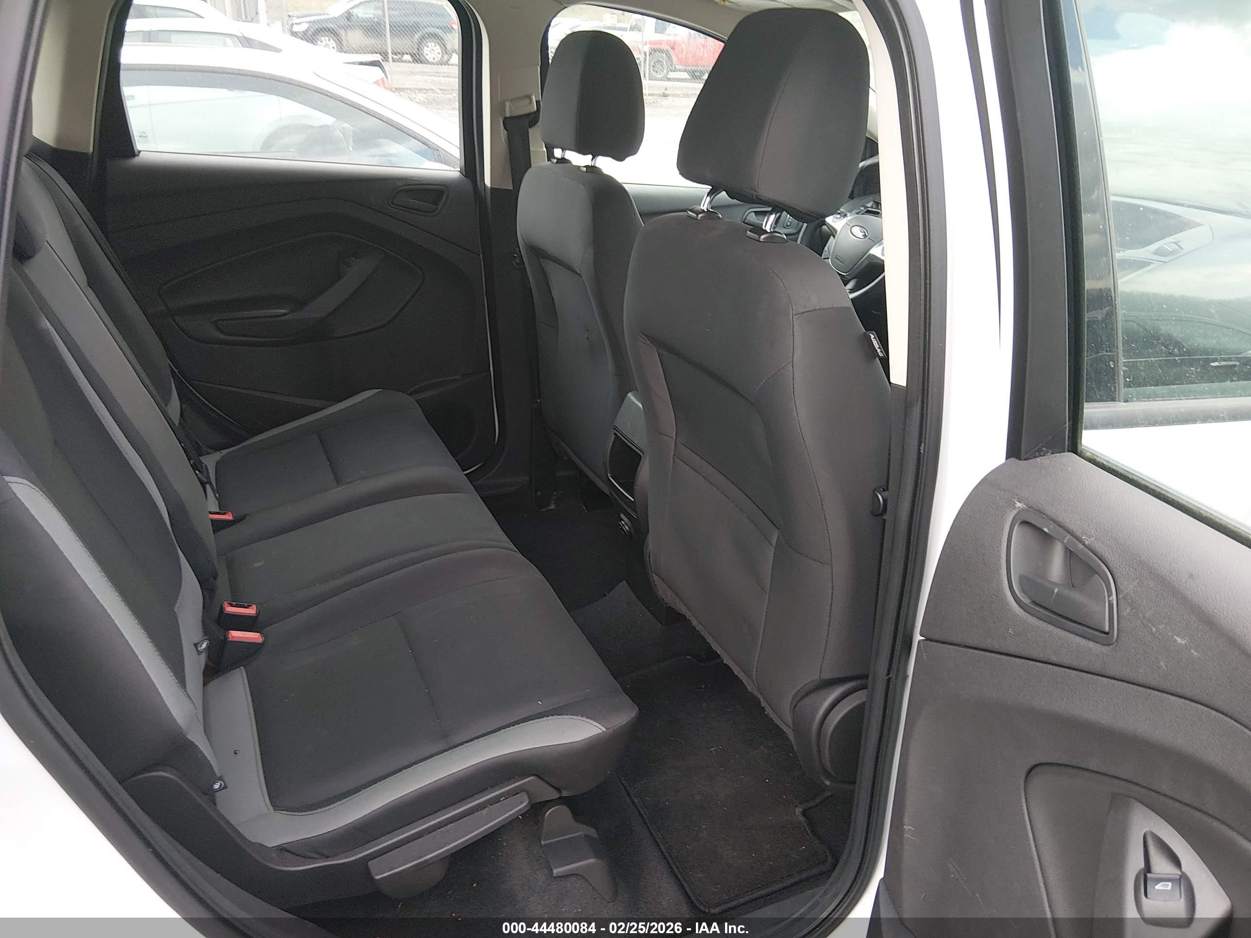 FORD ESCAPE image 8