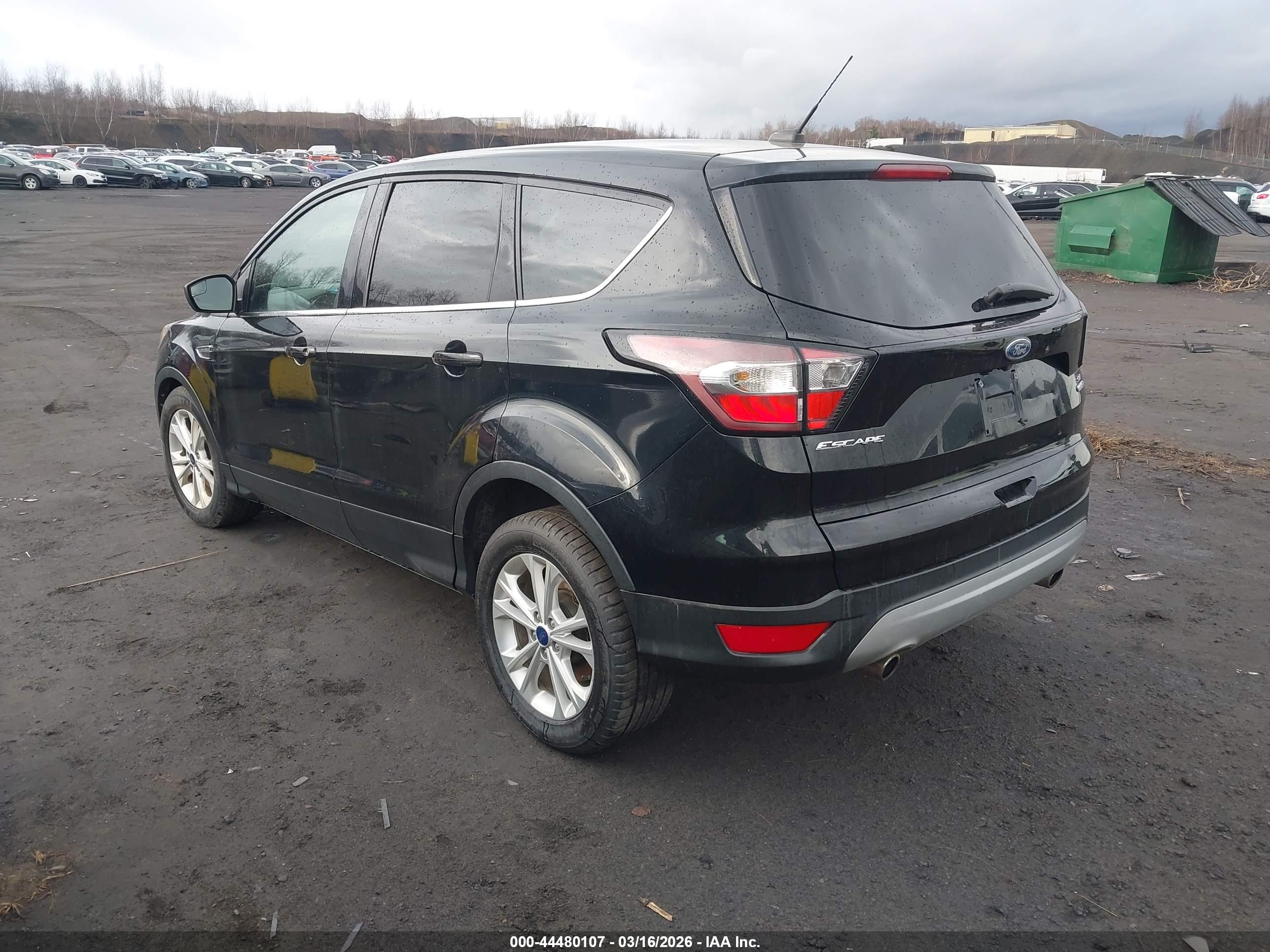 FORD ESCAPE image 3