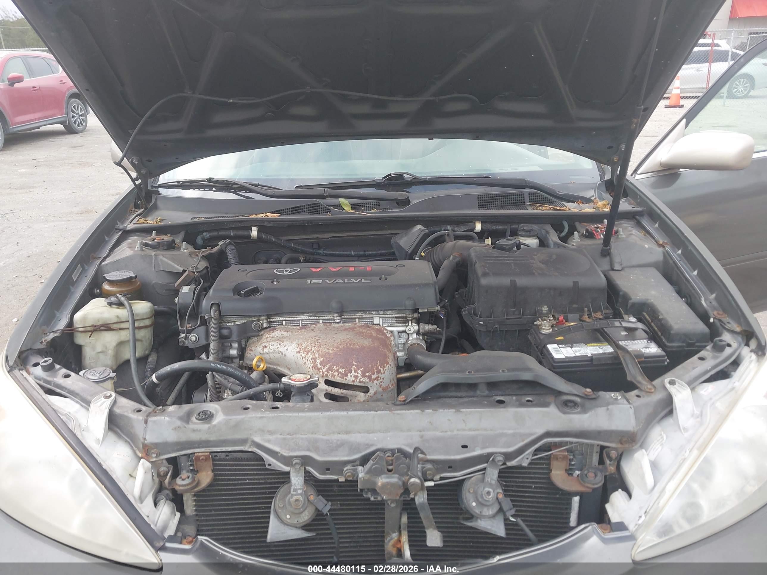 TOYOTA CAMRY image 10