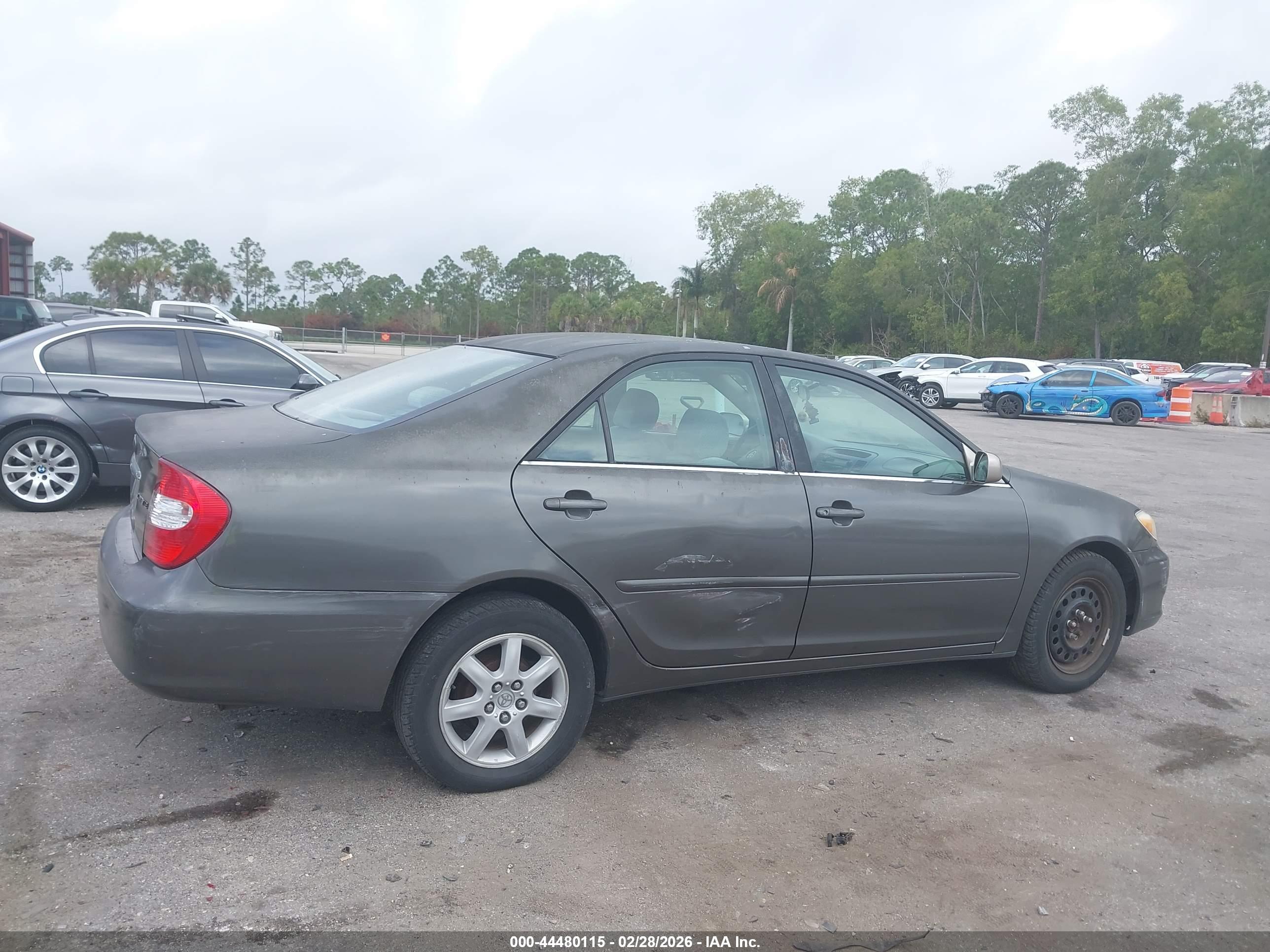TOYOTA CAMRY image 6