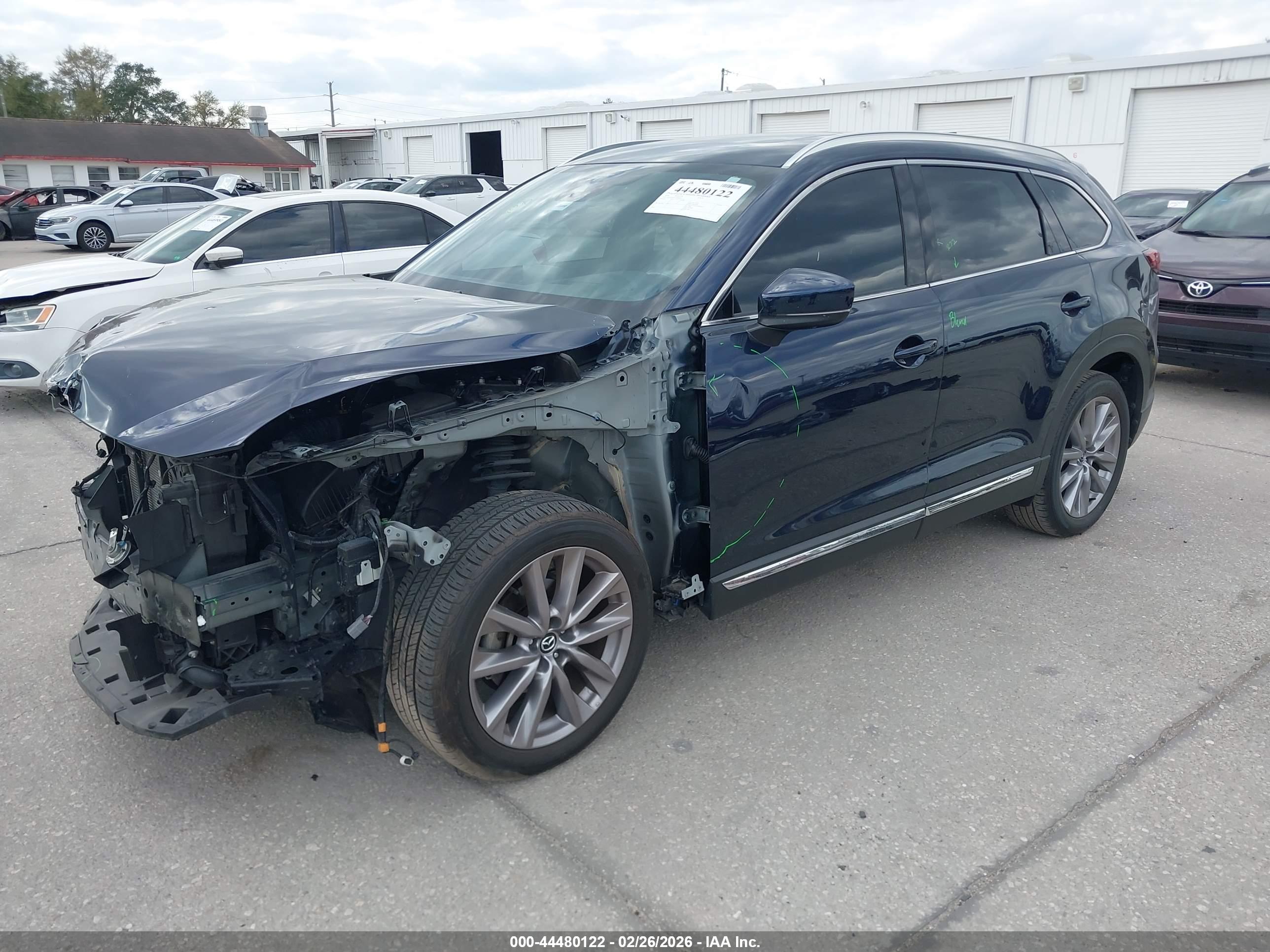 MAZDA CX-9 image 2