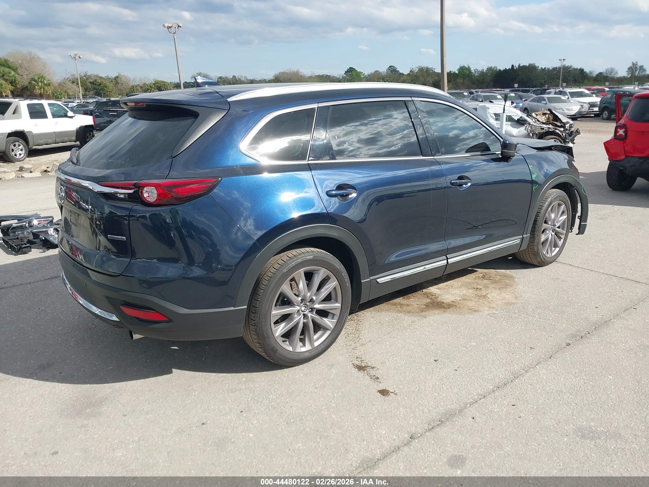 MAZDA CX-9 image 4