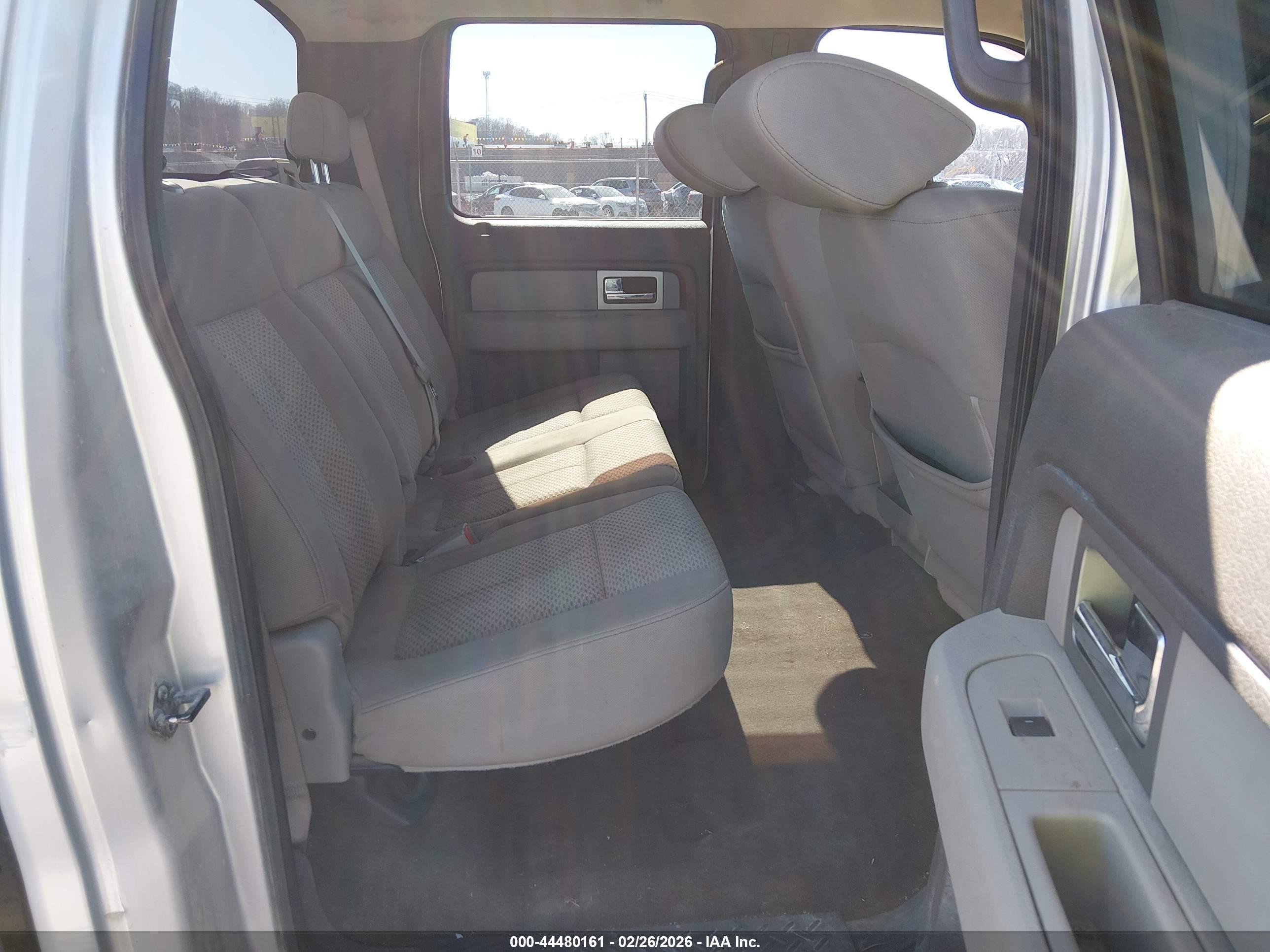 FORD F-150 image 8