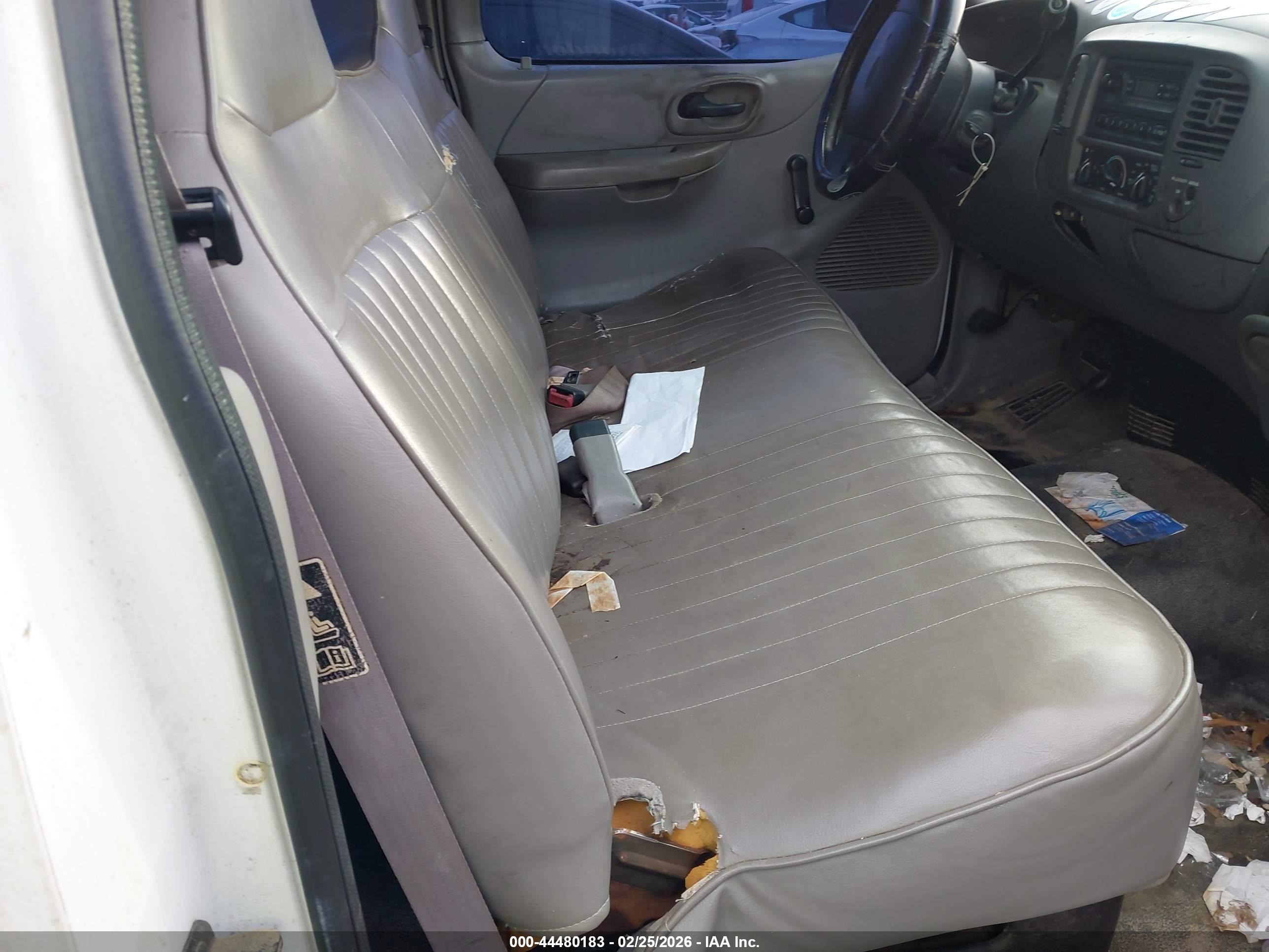 FORD F-150 image 8