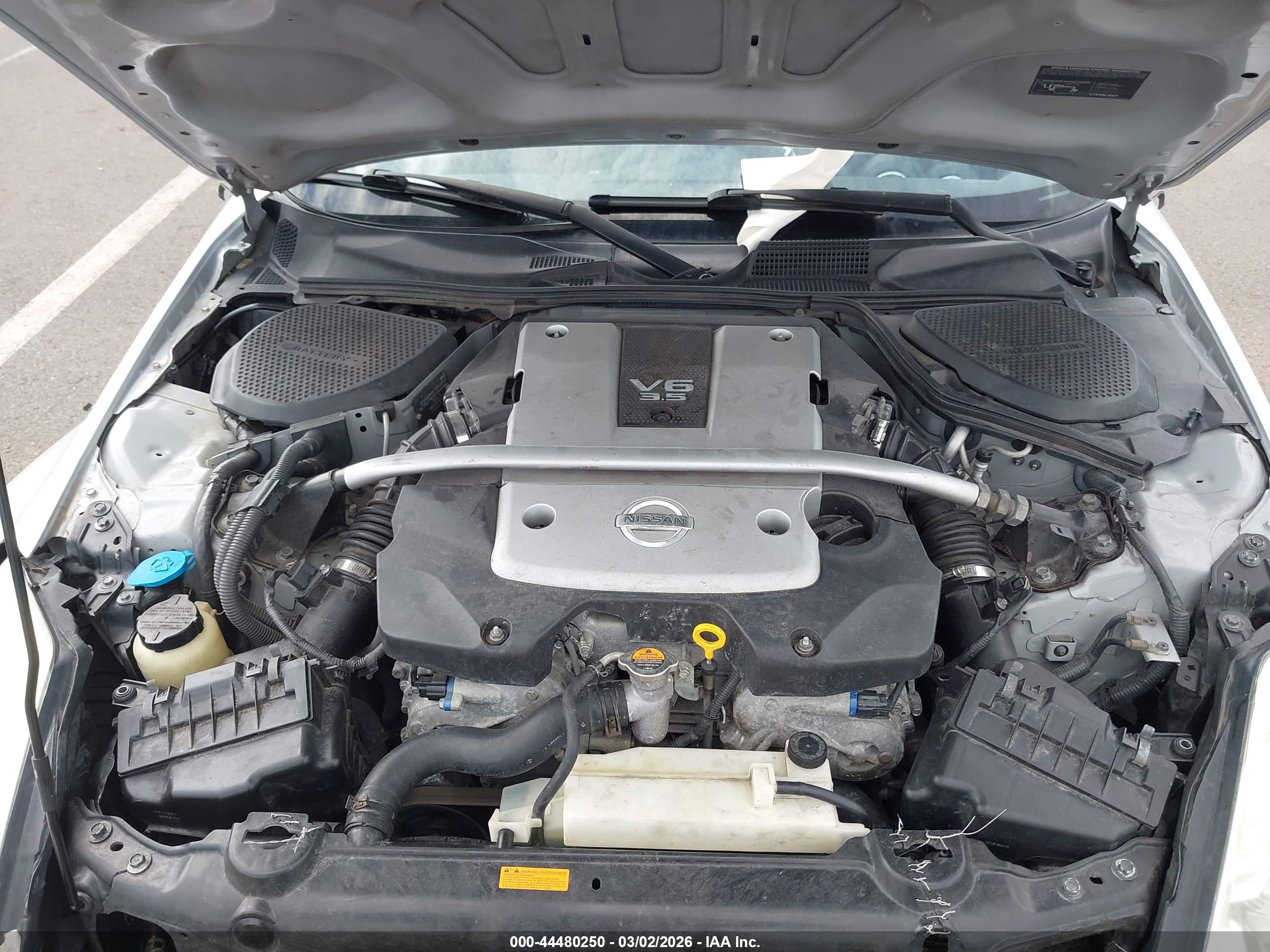 NISSAN 350Z image 10