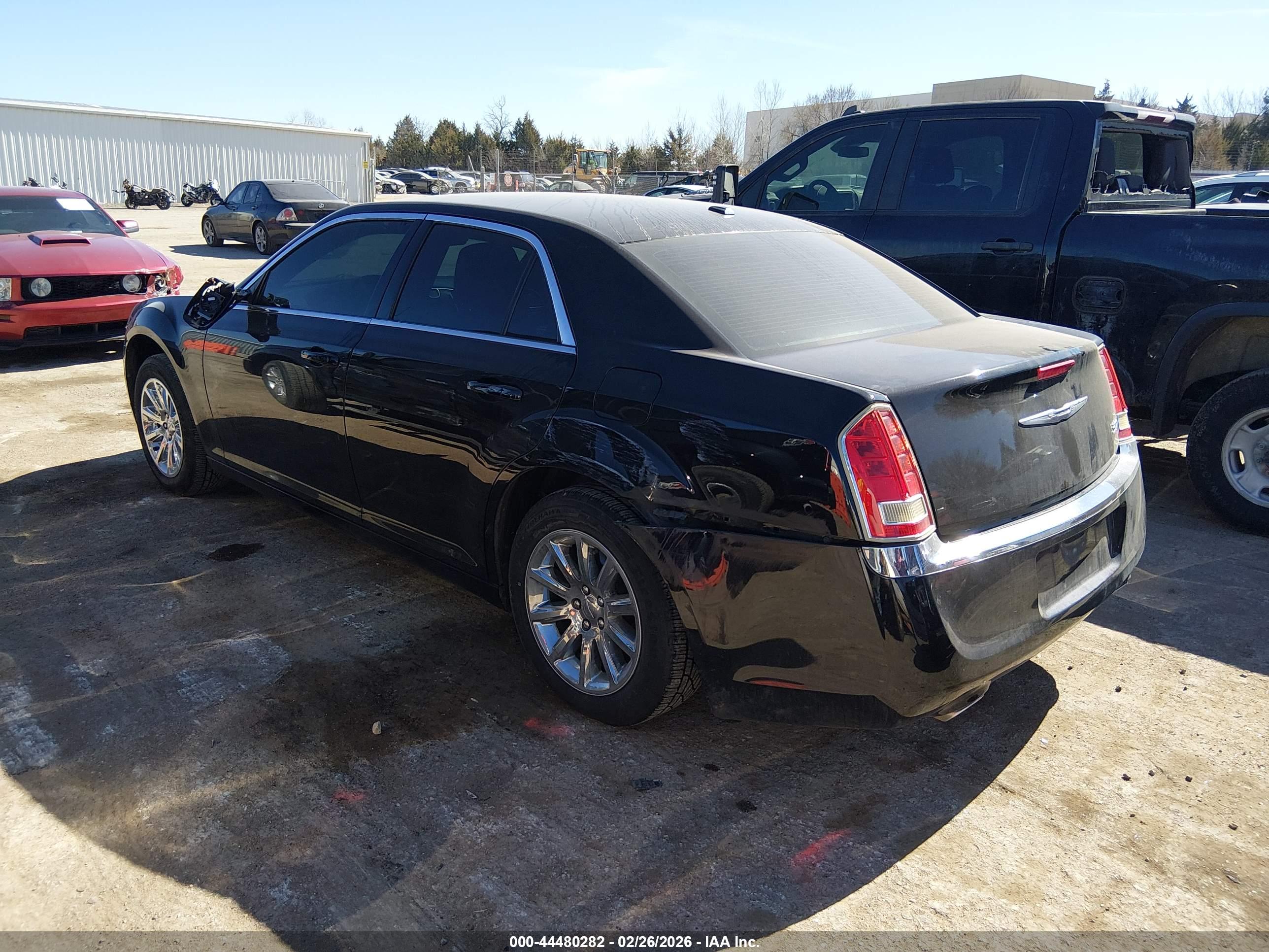 CHRYSLER 300 image 3