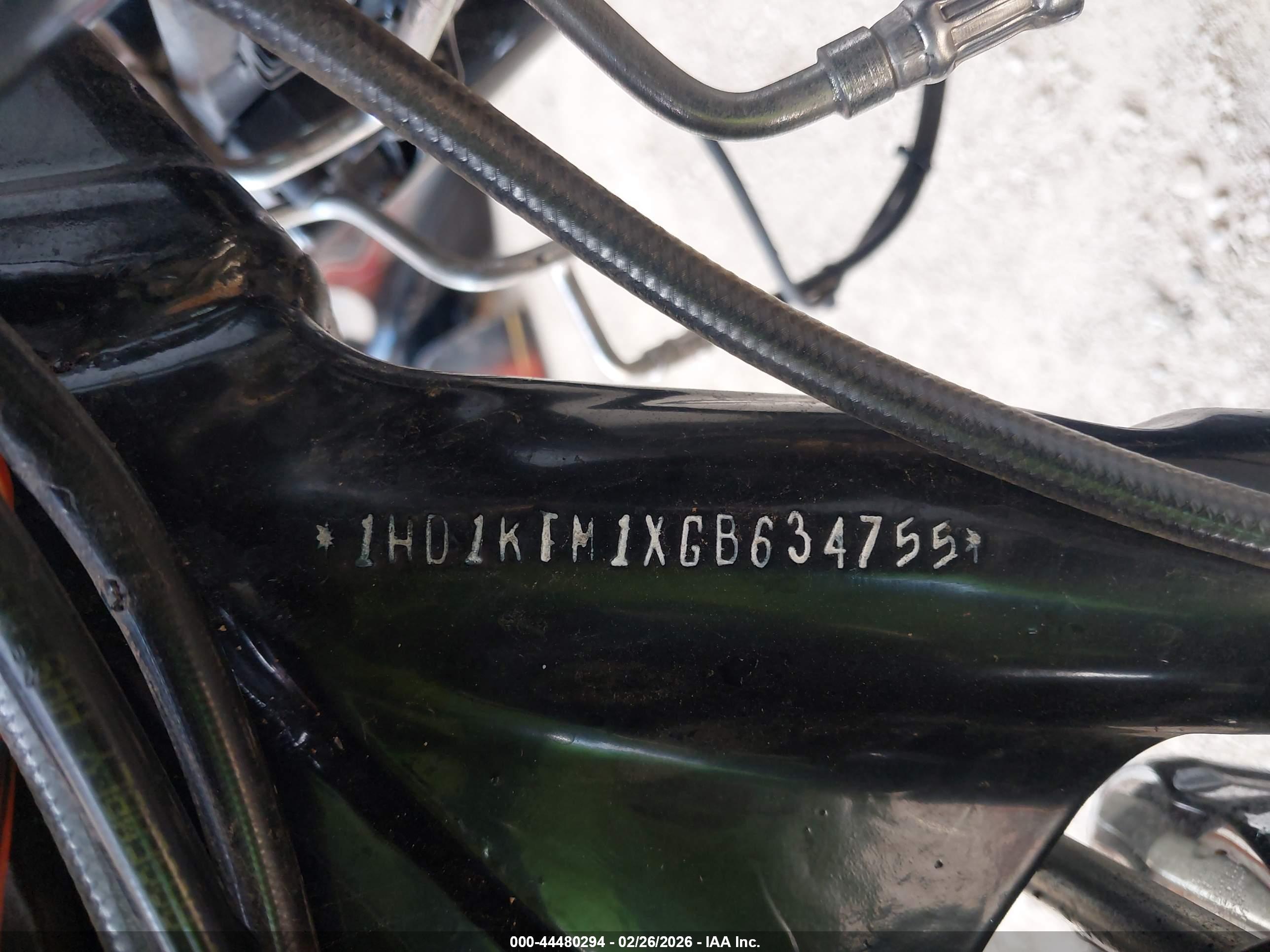 HARLEY-DAVIDSON FLTRXS image 10