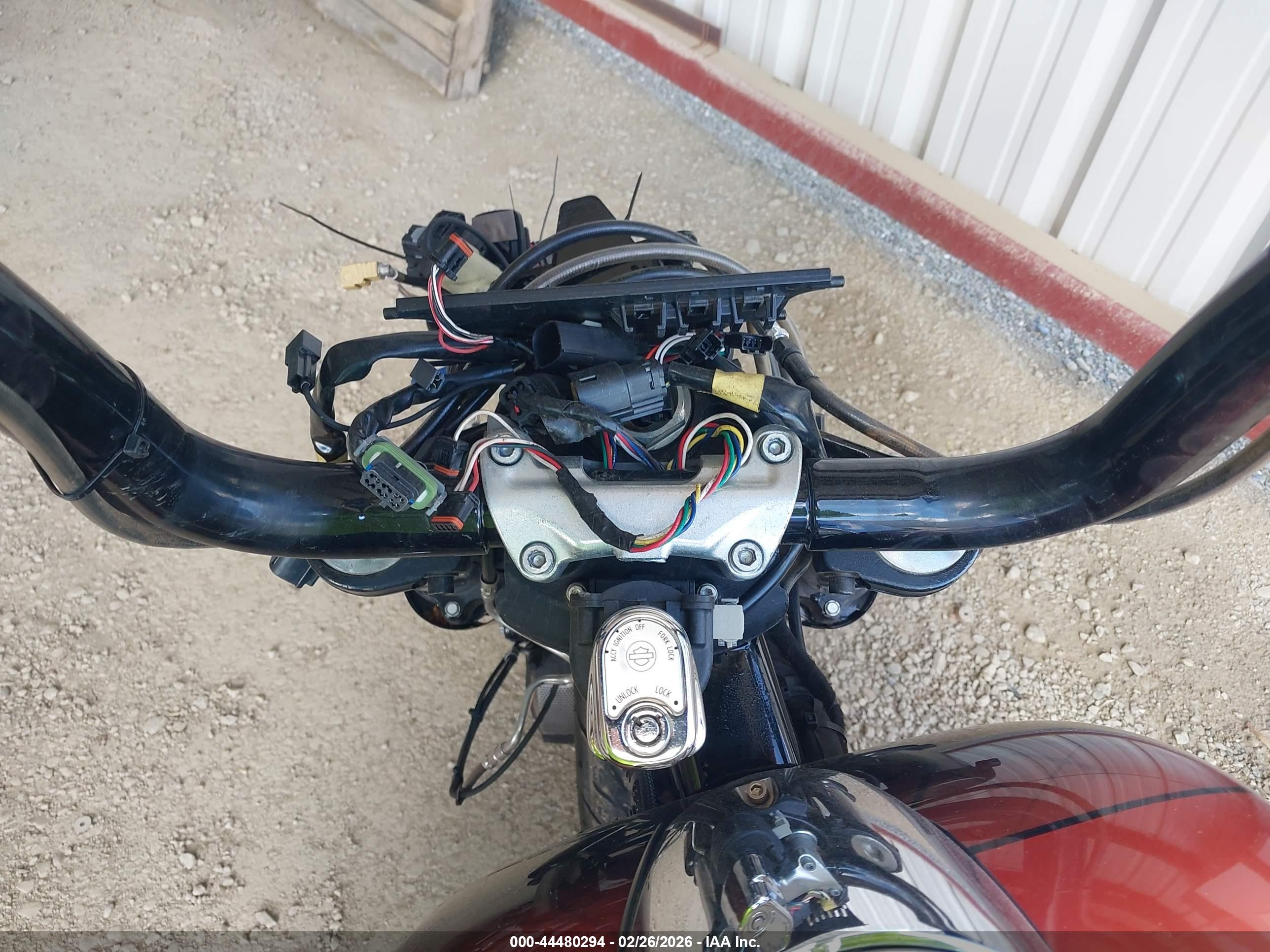 HARLEY-DAVIDSON FLTRXS image 7