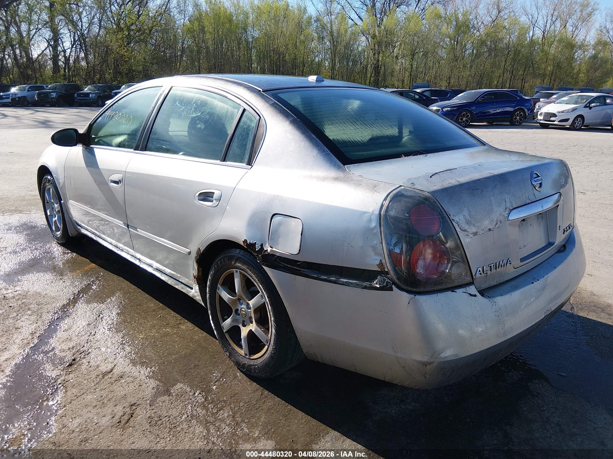 NISSAN ALTIMA image 3