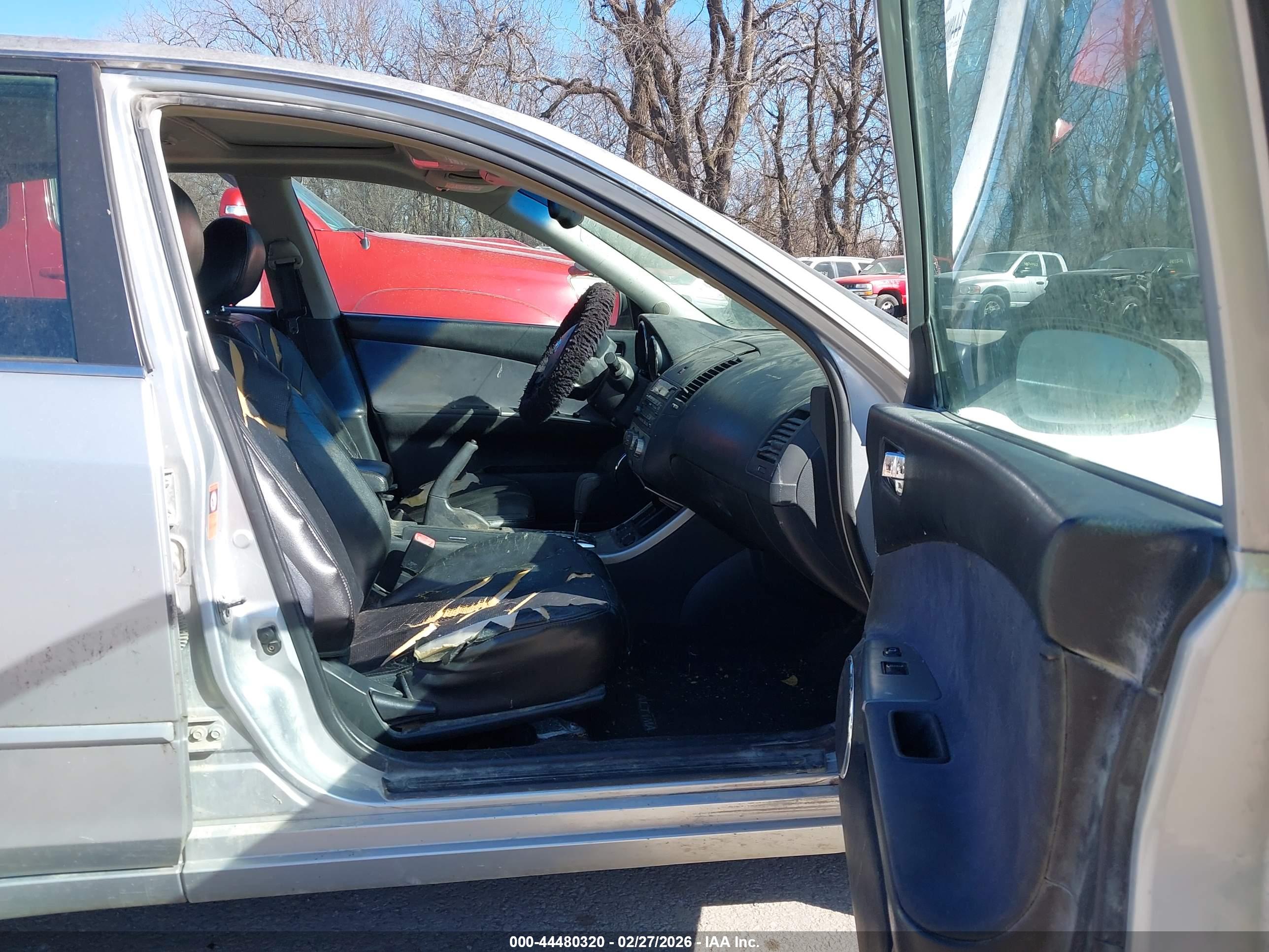 NISSAN ALTIMA image 5