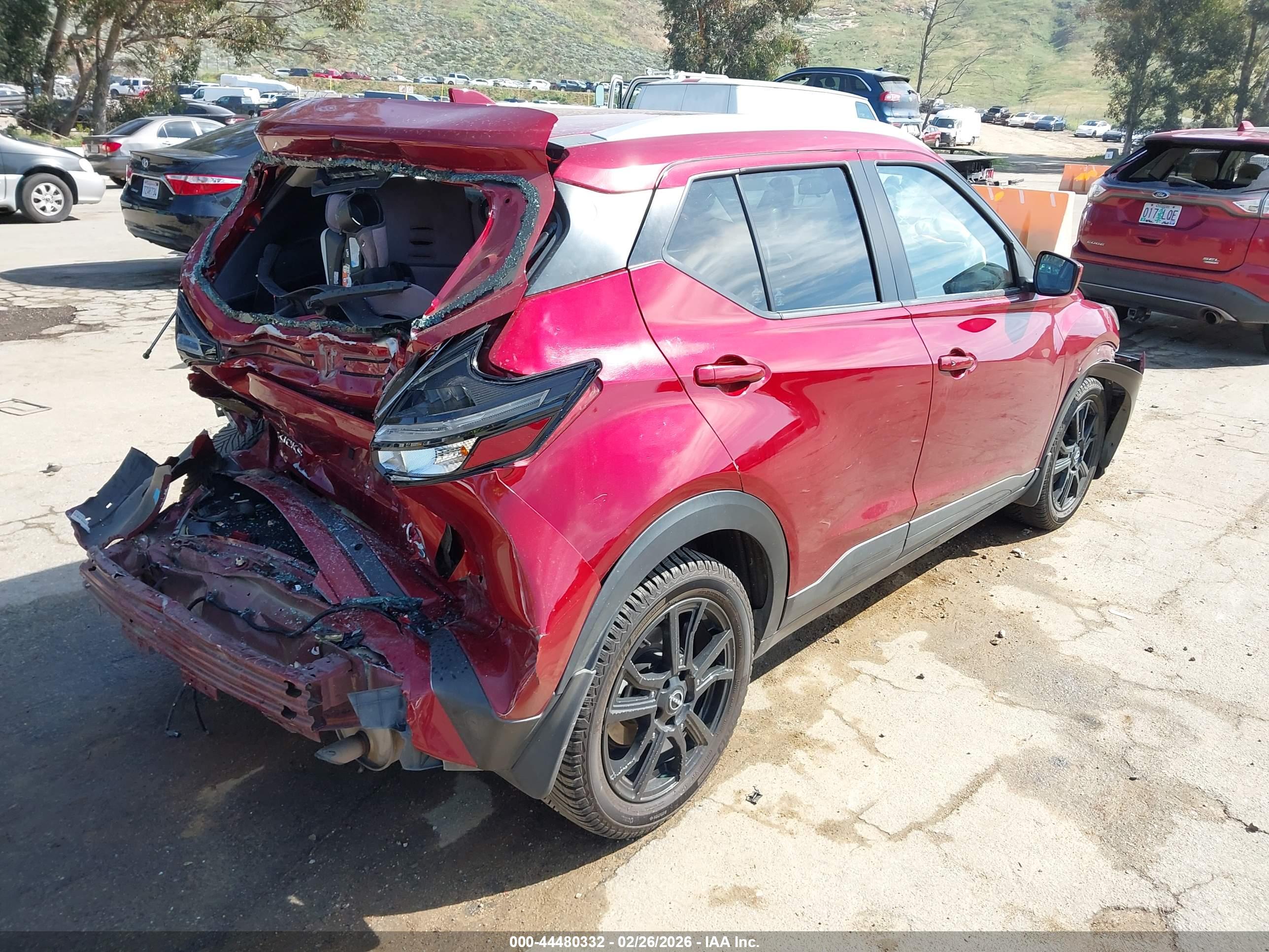 NISSAN KICKS image 4