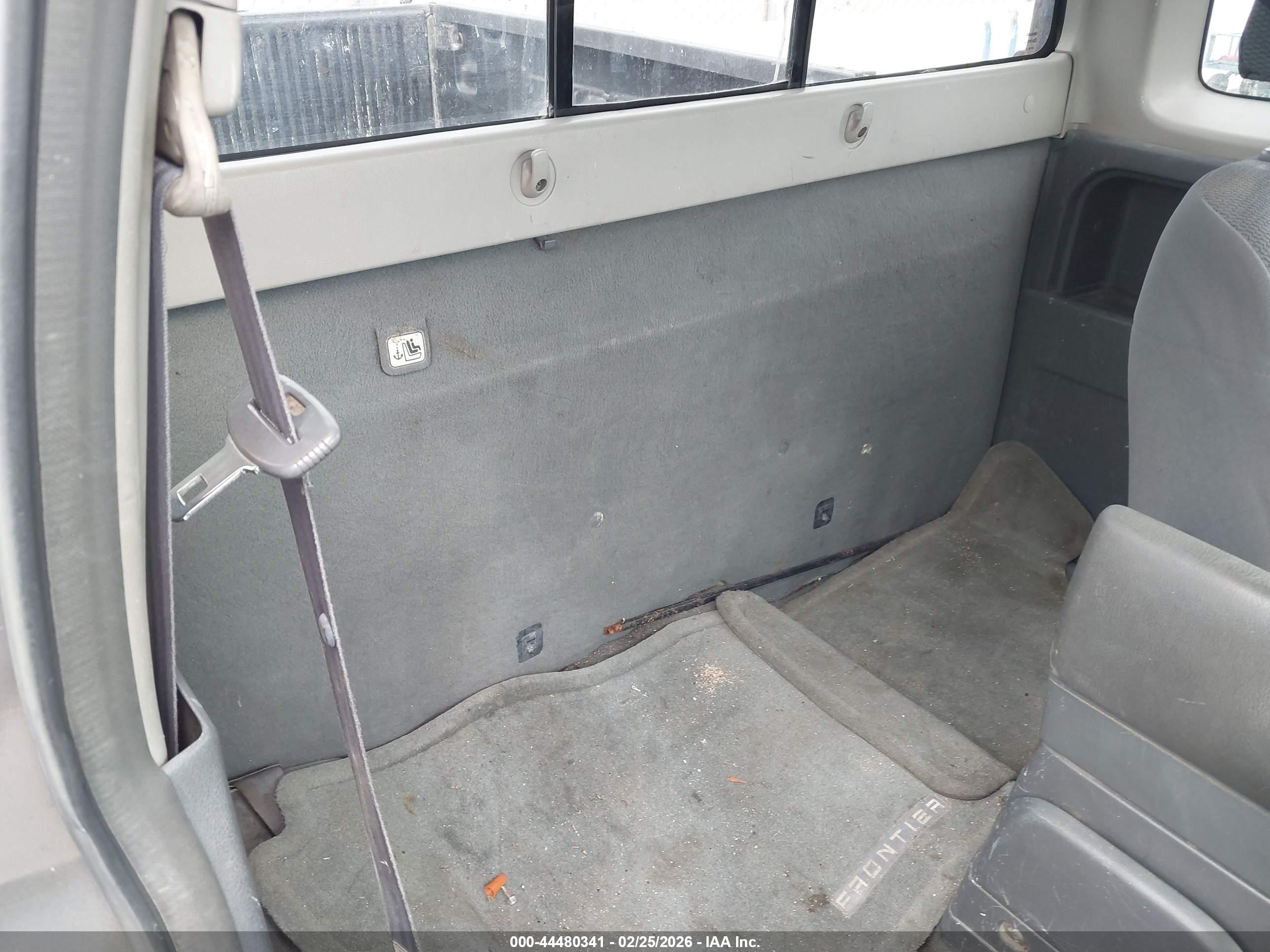NISSAN FRONTIER image 8