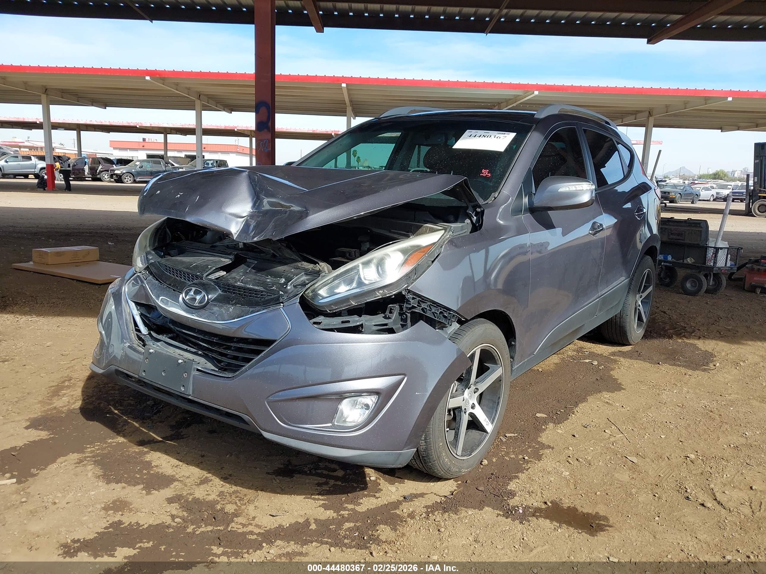 HYUNDAI TUCSON image 2