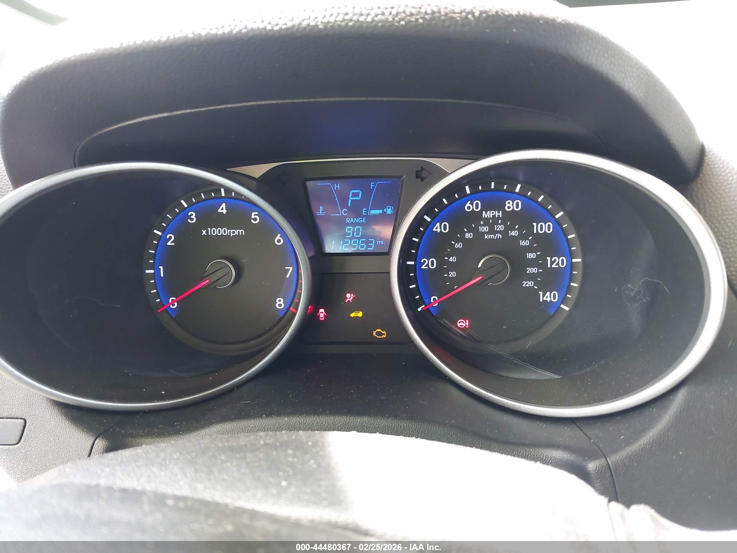 HYUNDAI TUCSON image 7