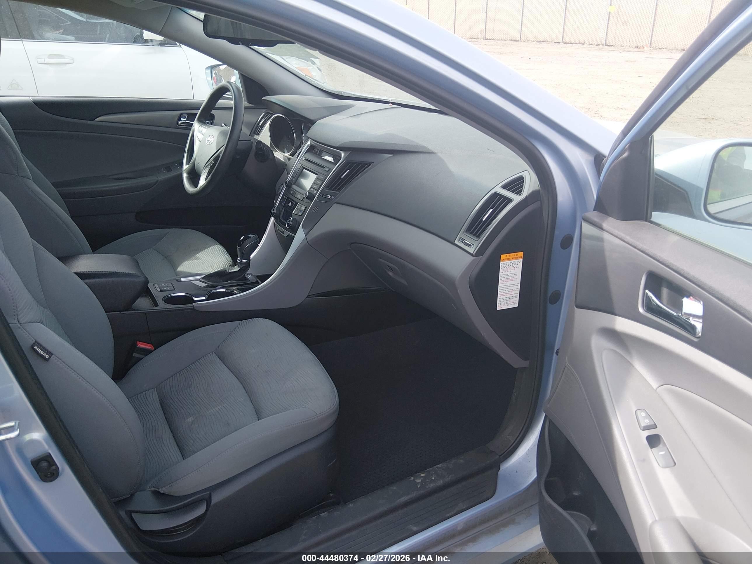 HYUNDAI SONATA image 5