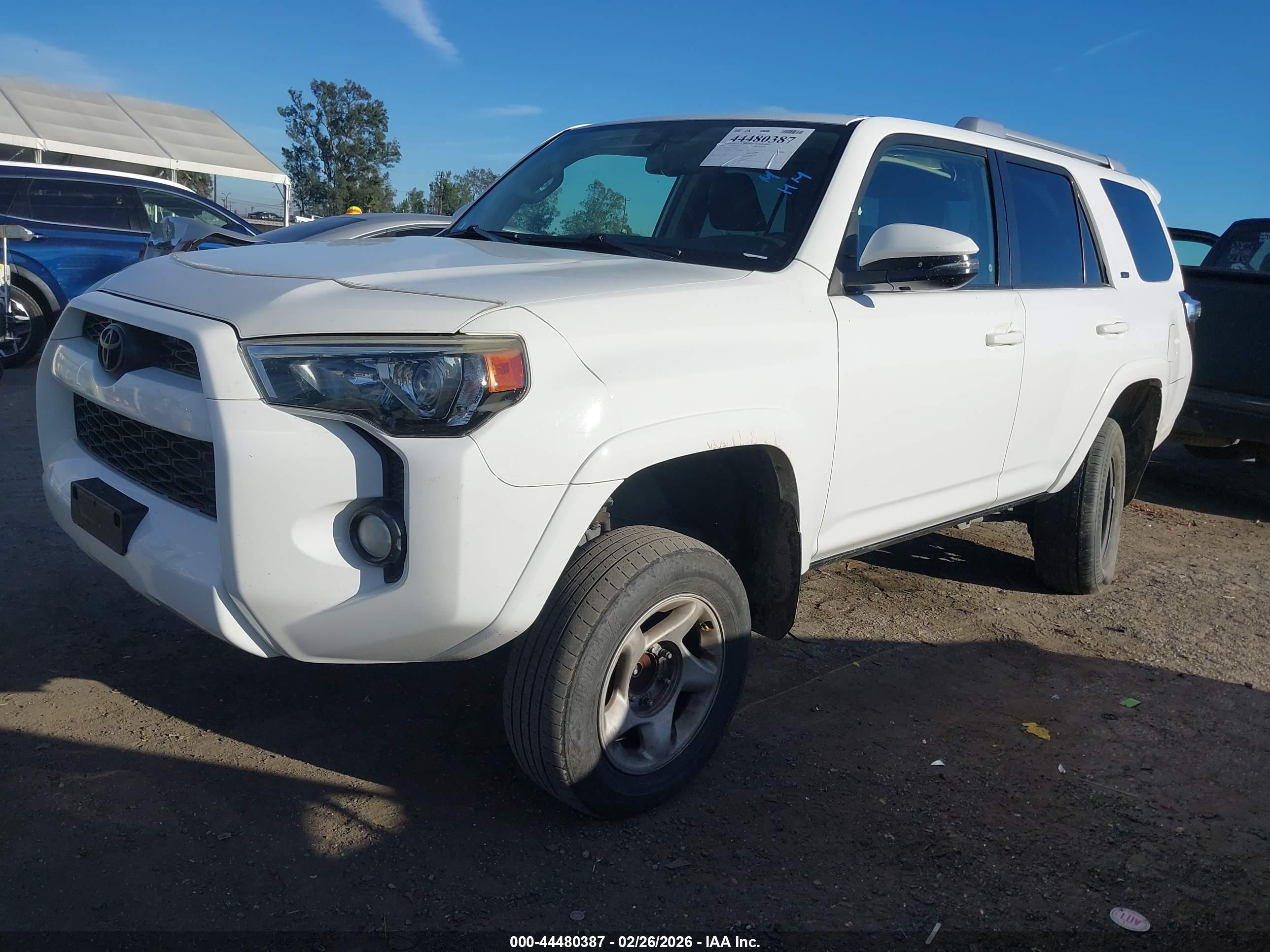 TOYOTA 4RUNNER image 2