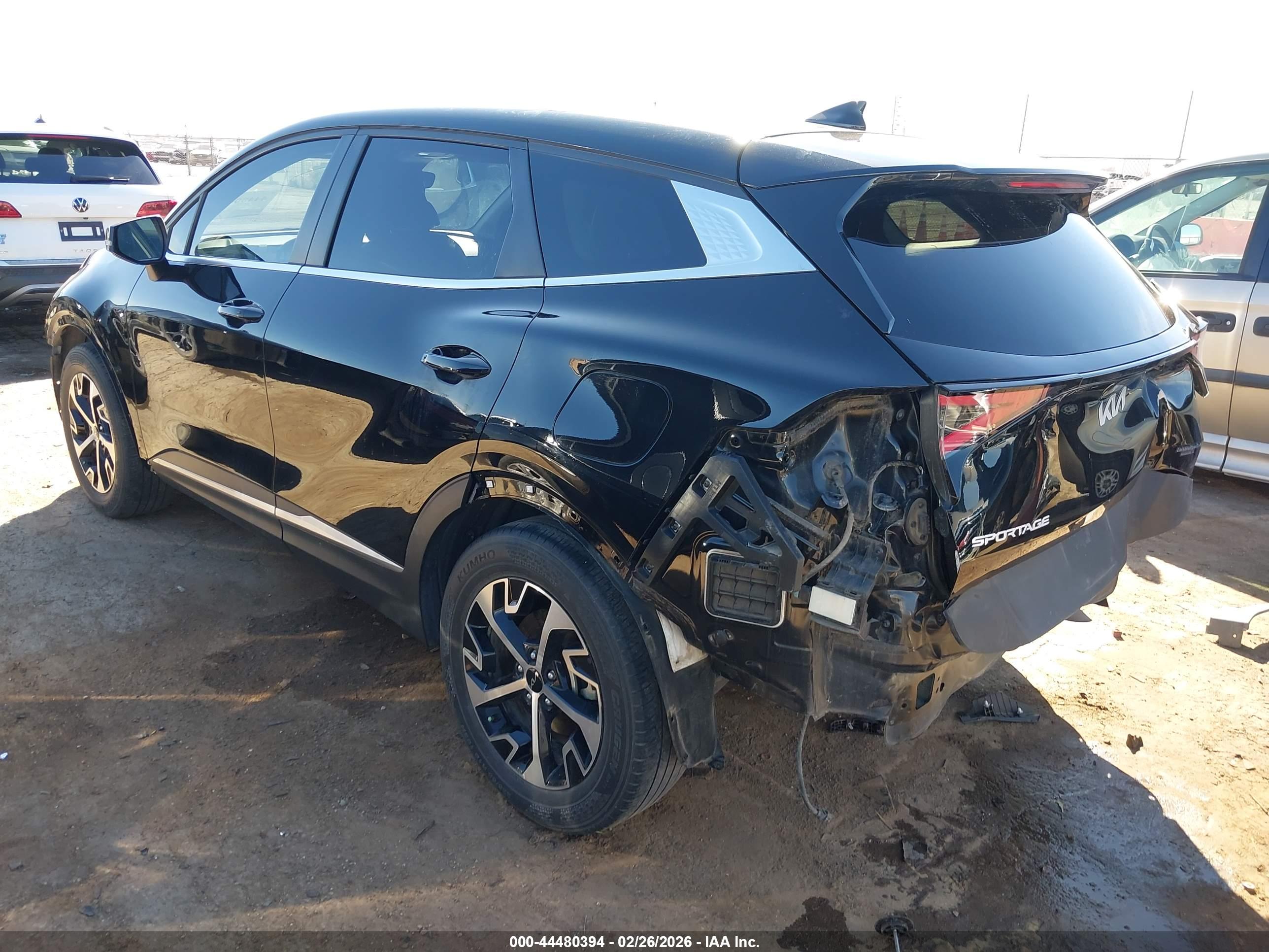 KIA SPORTAGE image 3