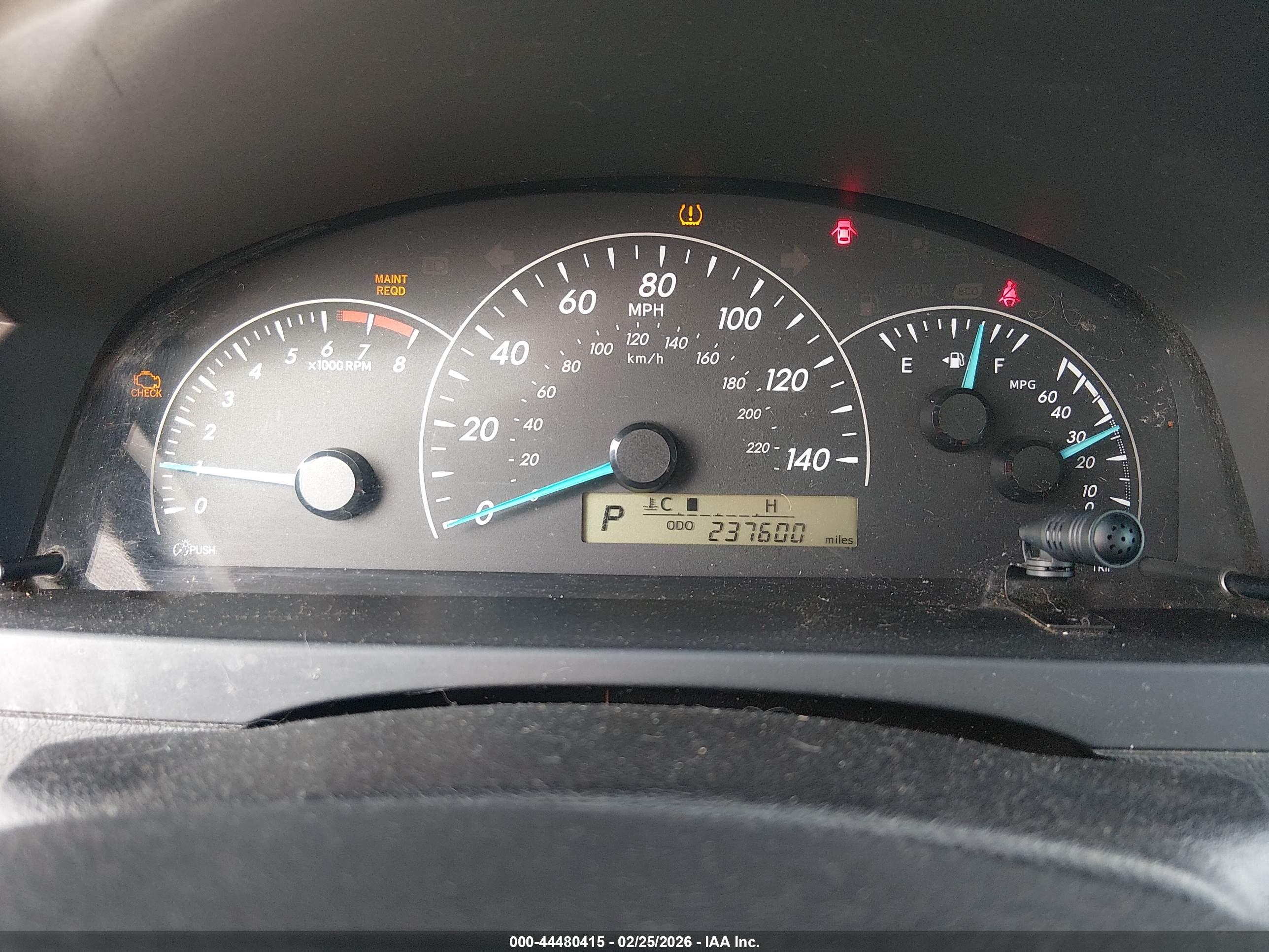 TOYOTA CAMRY image 7
