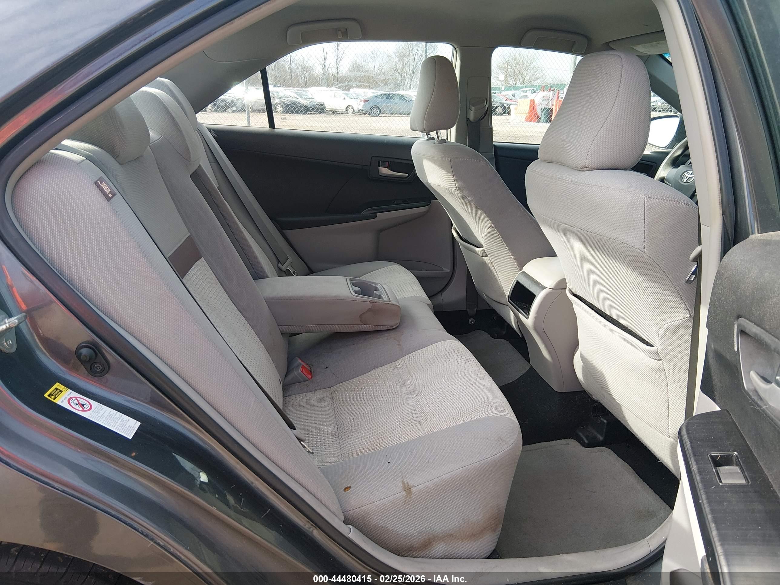 TOYOTA CAMRY image 8