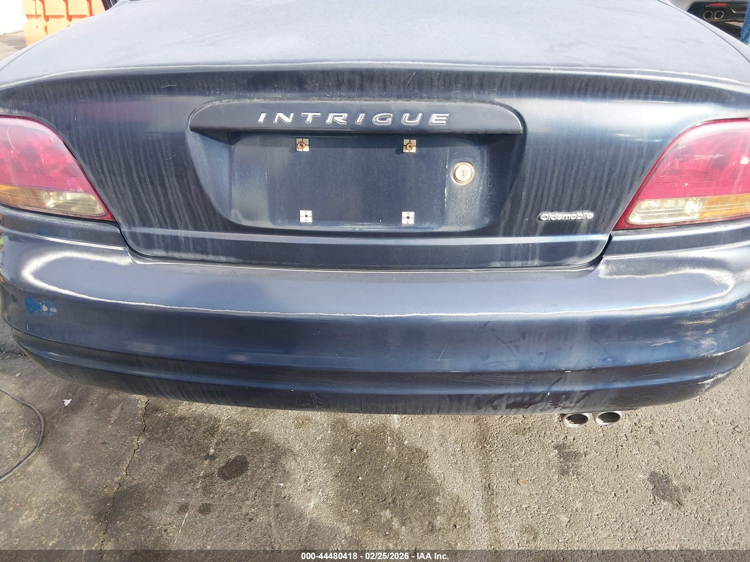 OLDSMOBILE INTRIGUE image 6