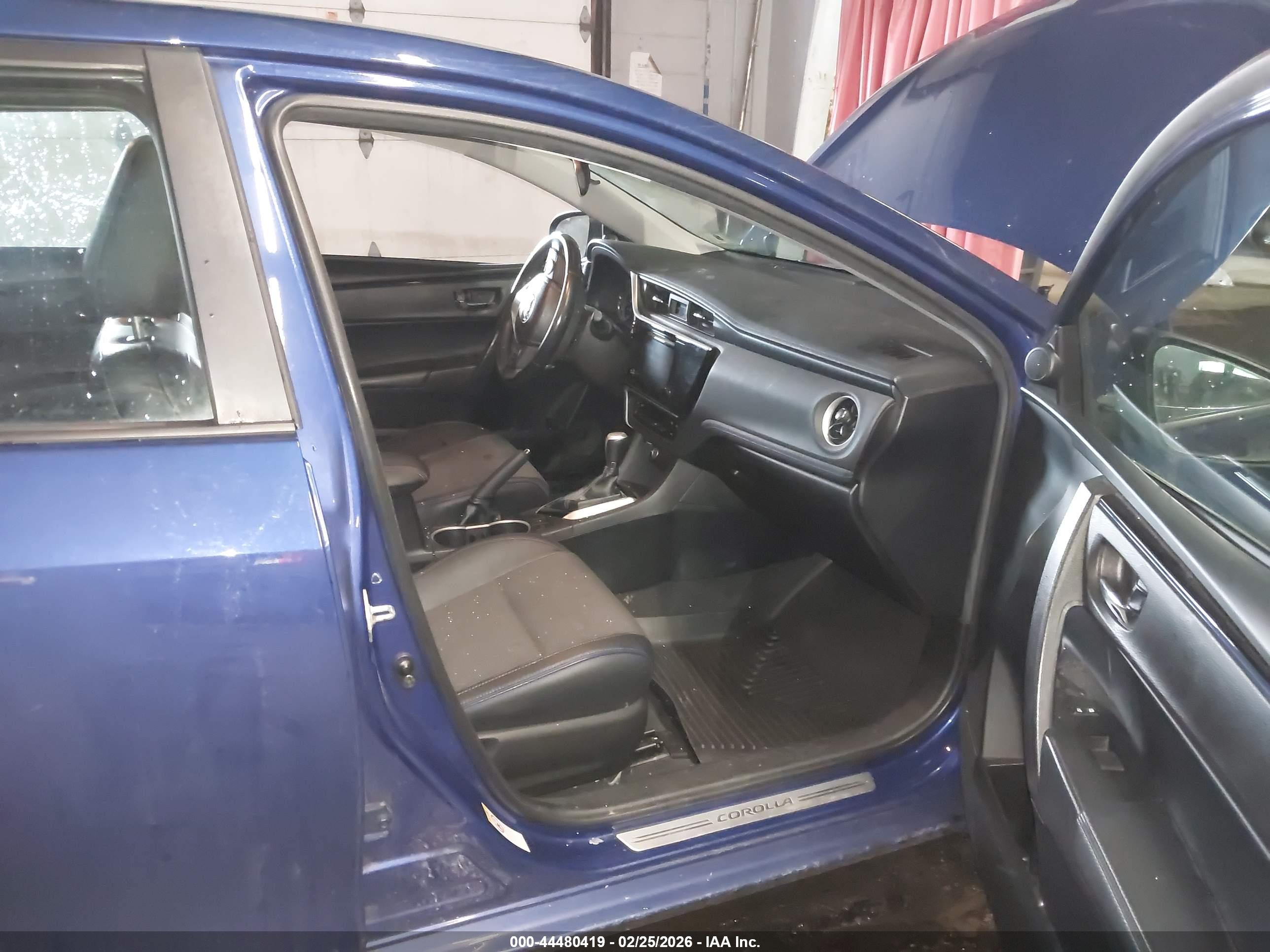 TOYOTA COROLLA image 5