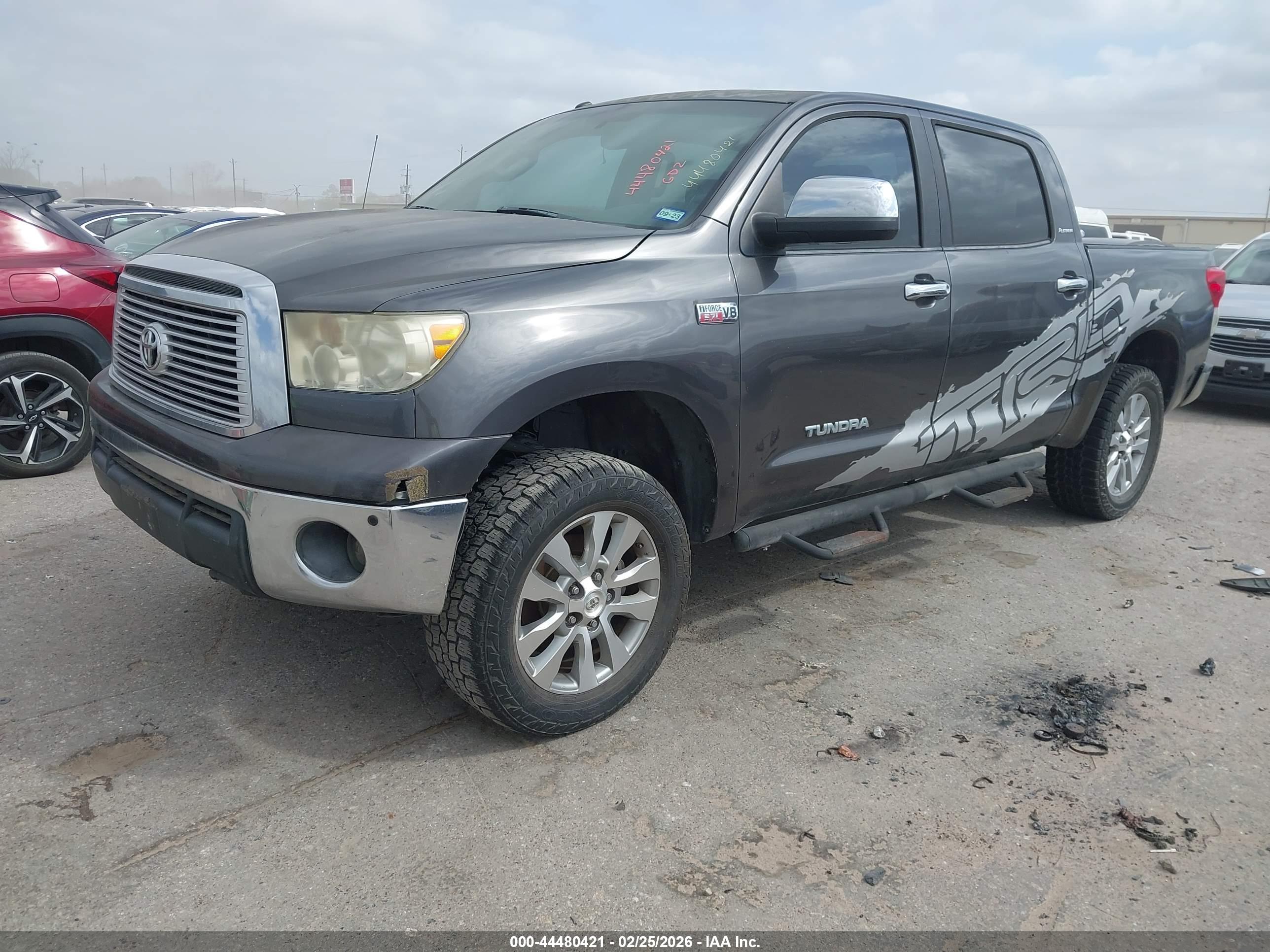 TOYOTA TUNDRA image 2