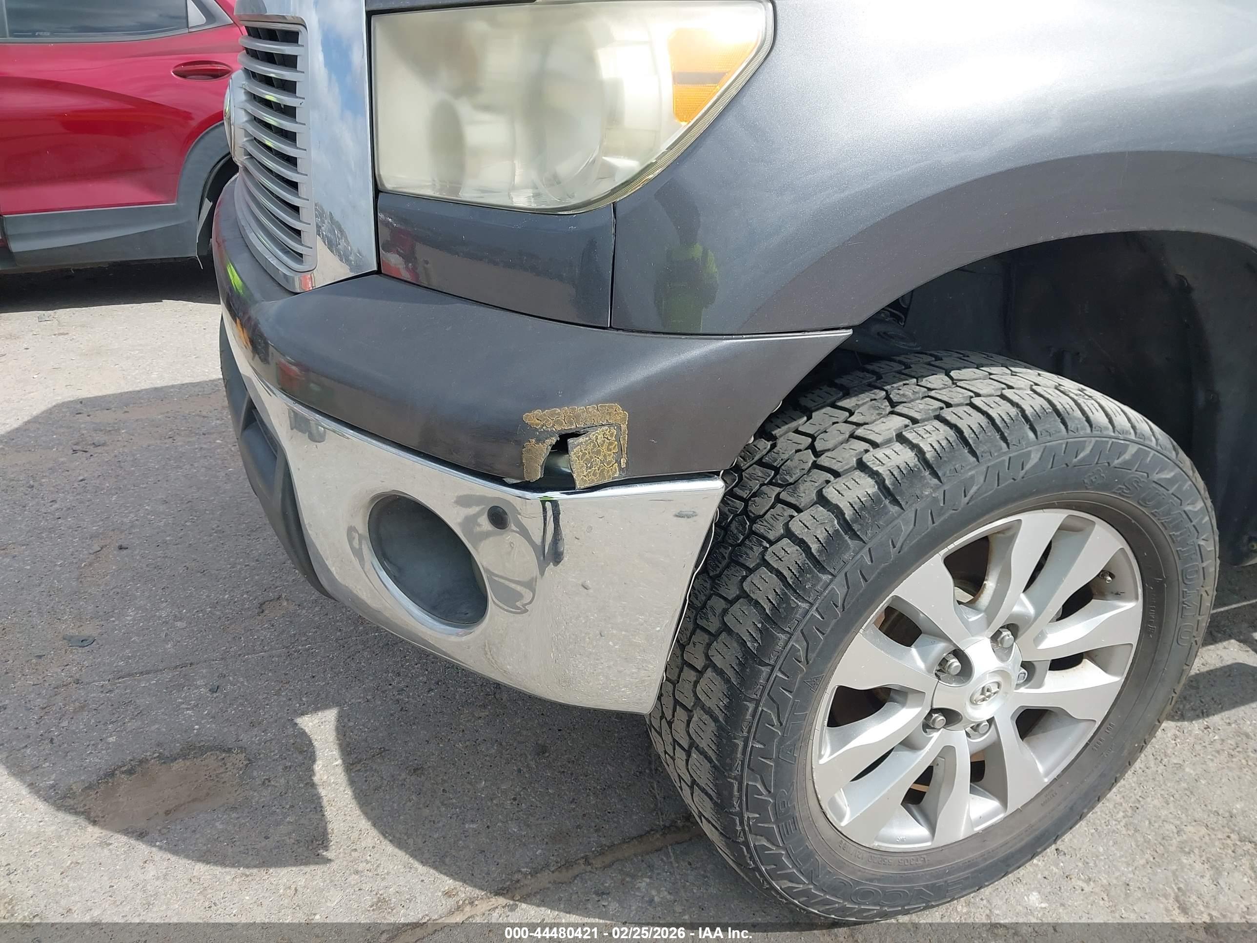 TOYOTA TUNDRA image 6