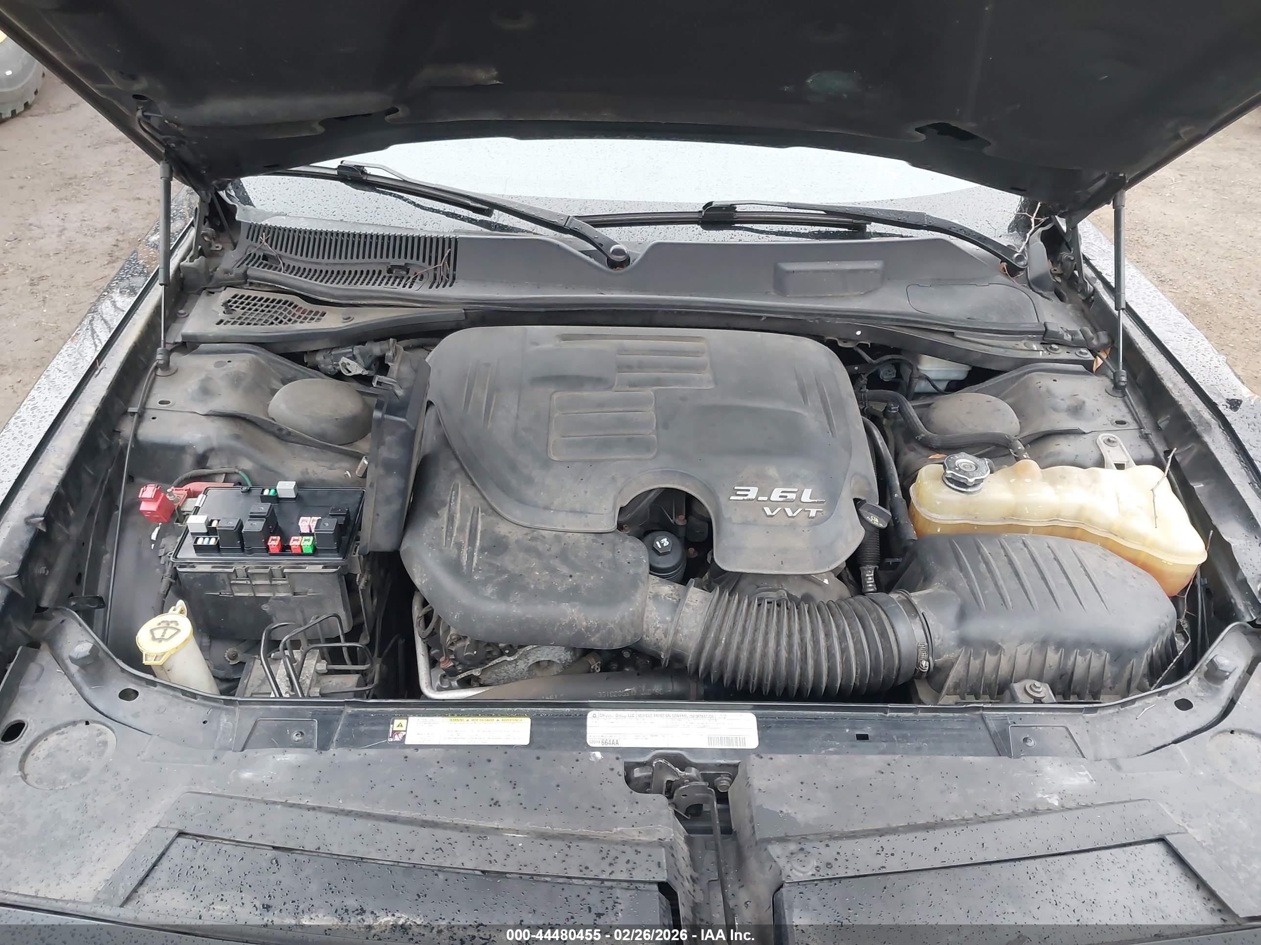 DODGE CHALLENGER image 10