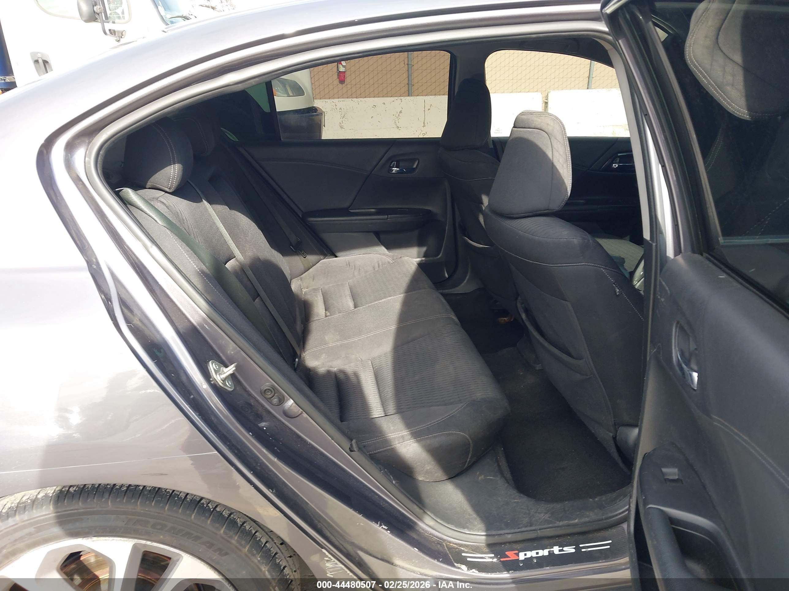 HONDA ACCORD image 8