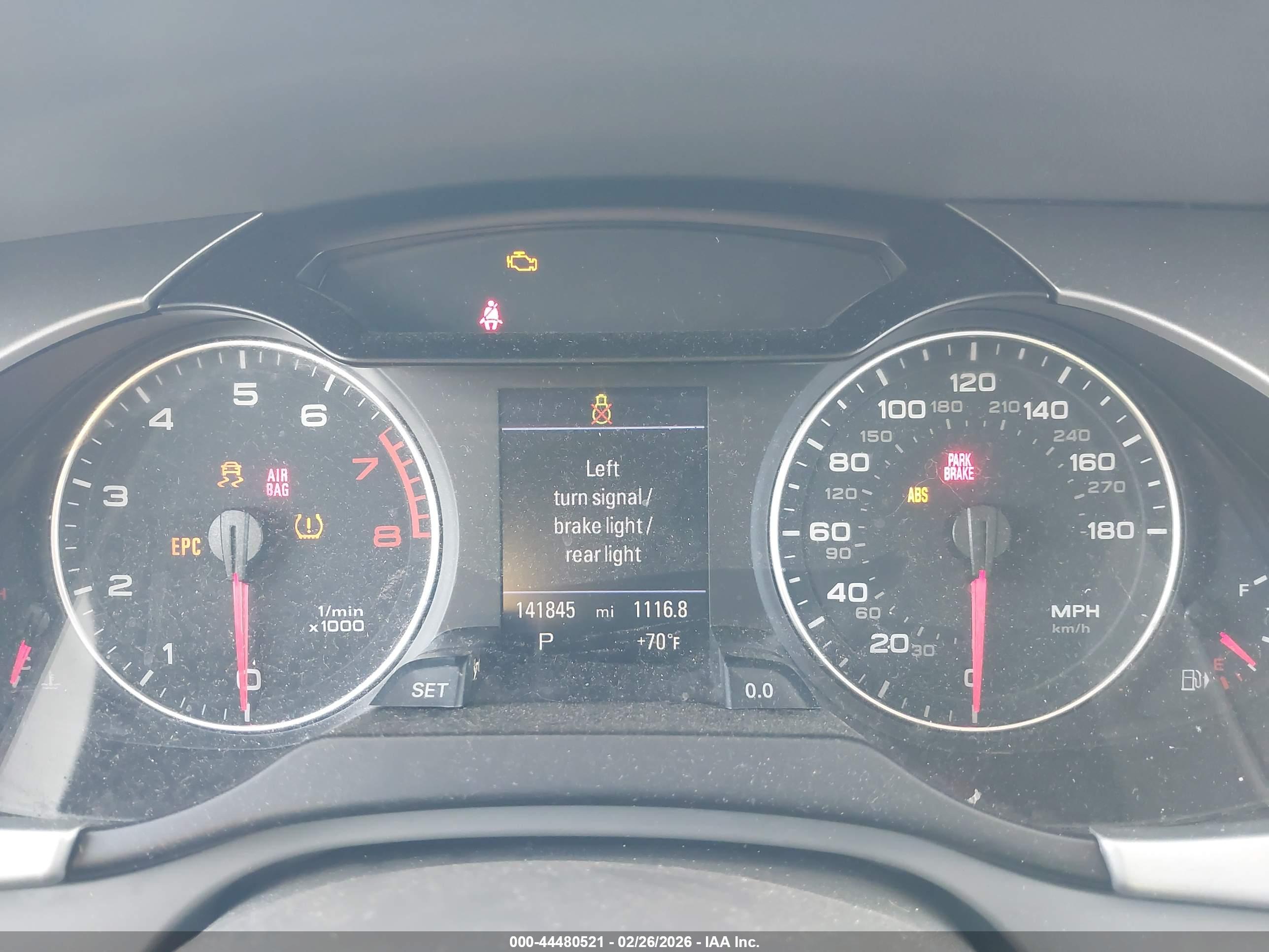 AUDI A4 image 7