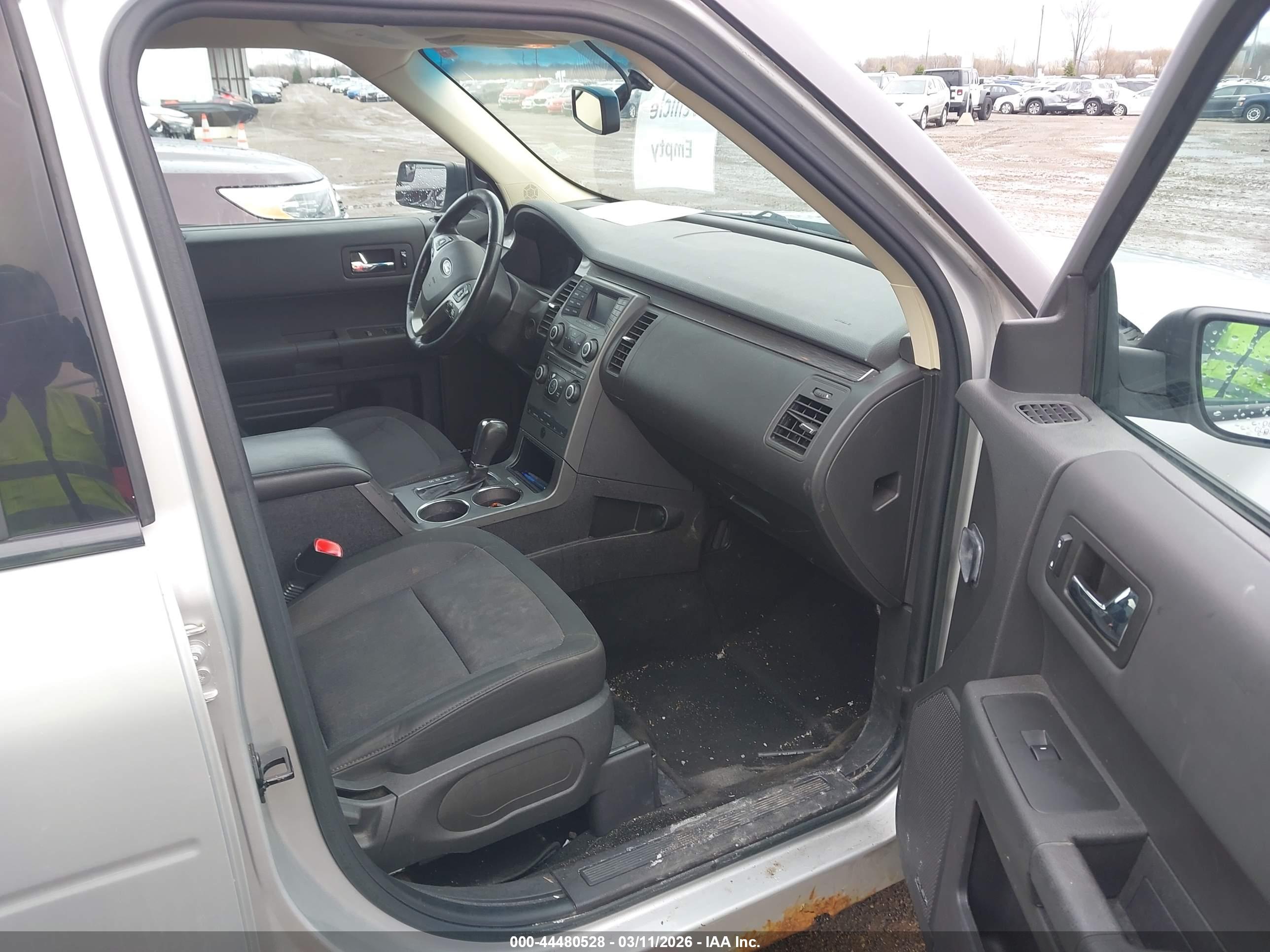 FORD FLEX image 5