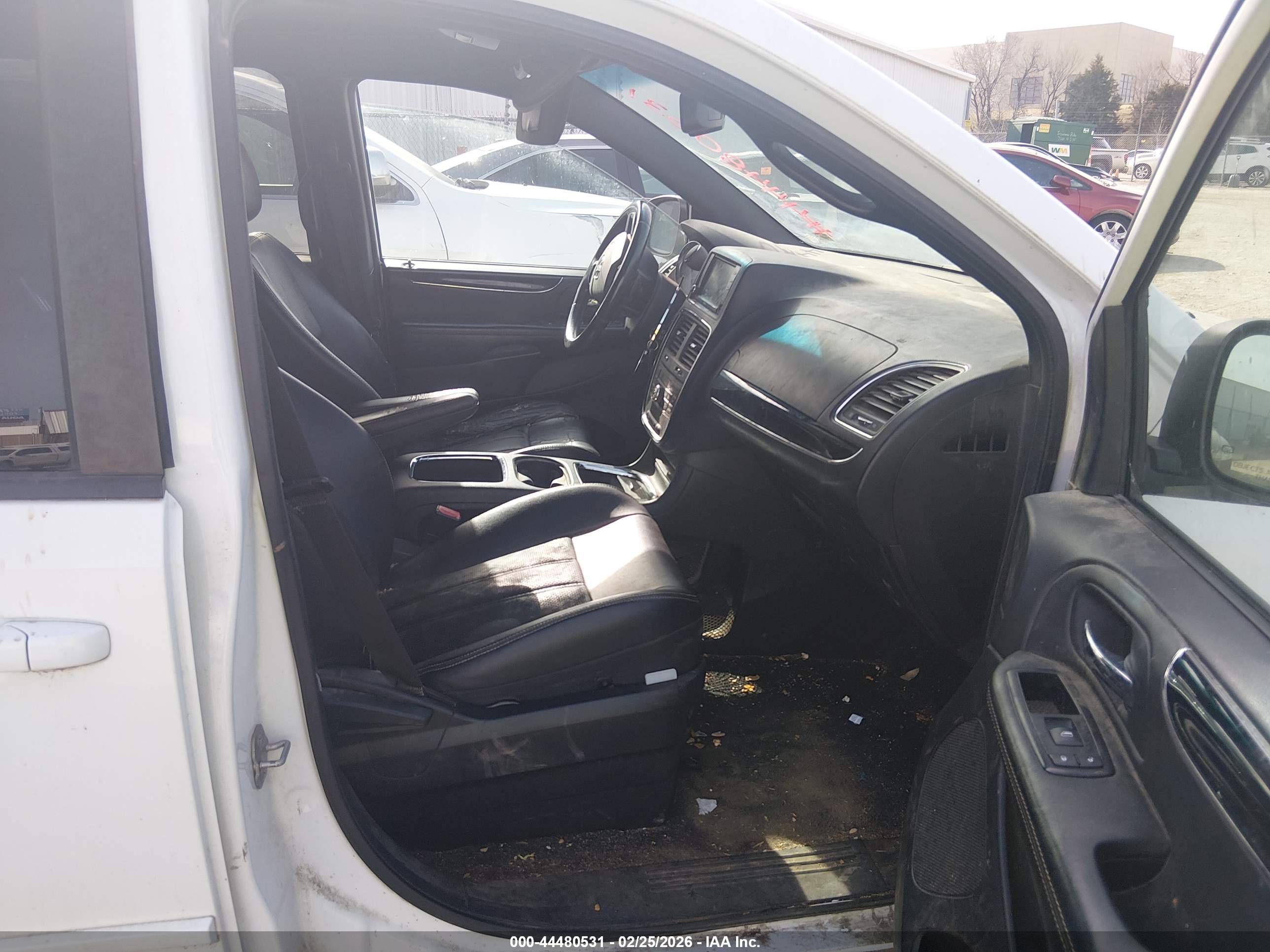 DODGE GRAND image 5