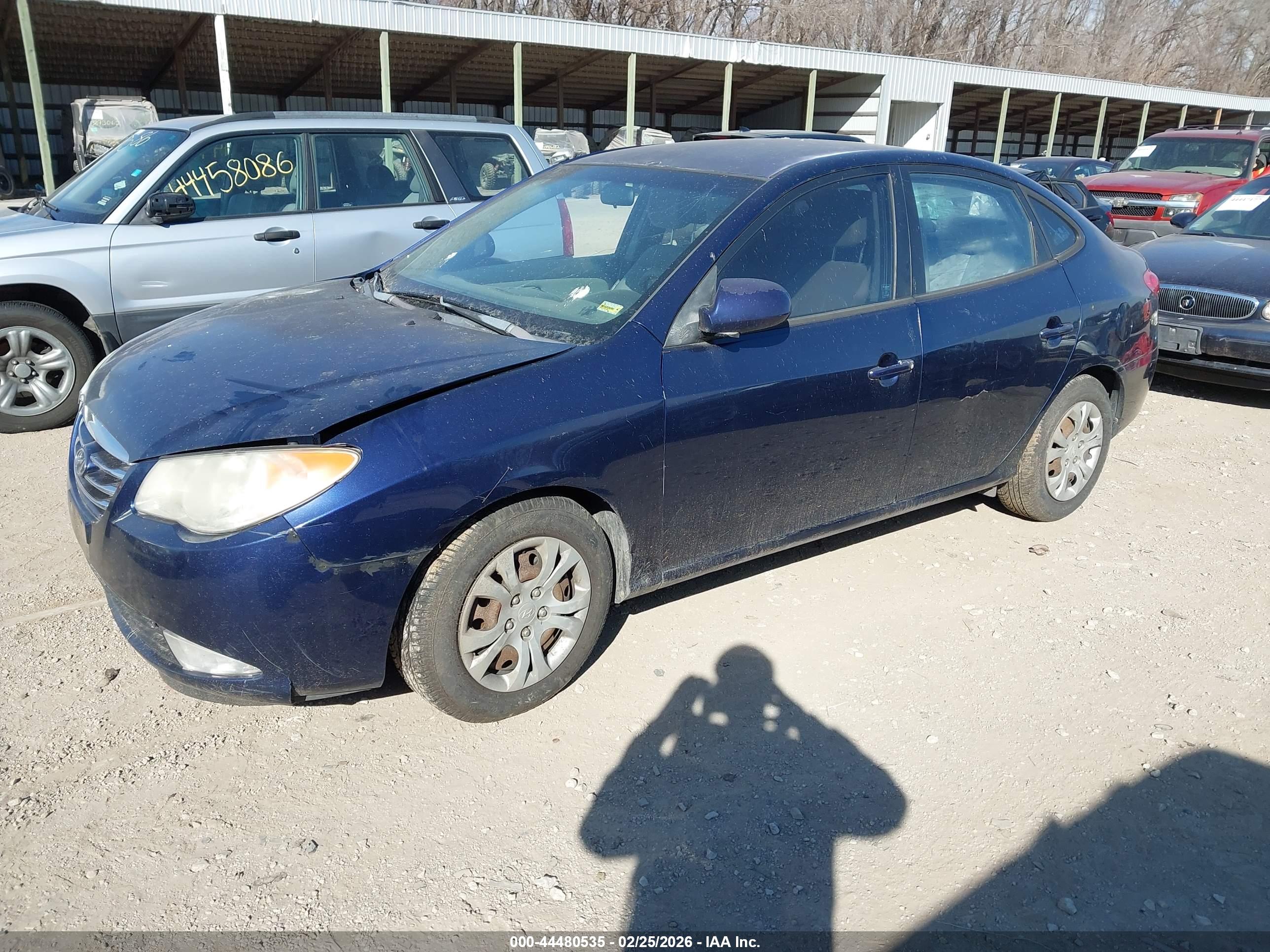 HYUNDAI ELANTRA image 2