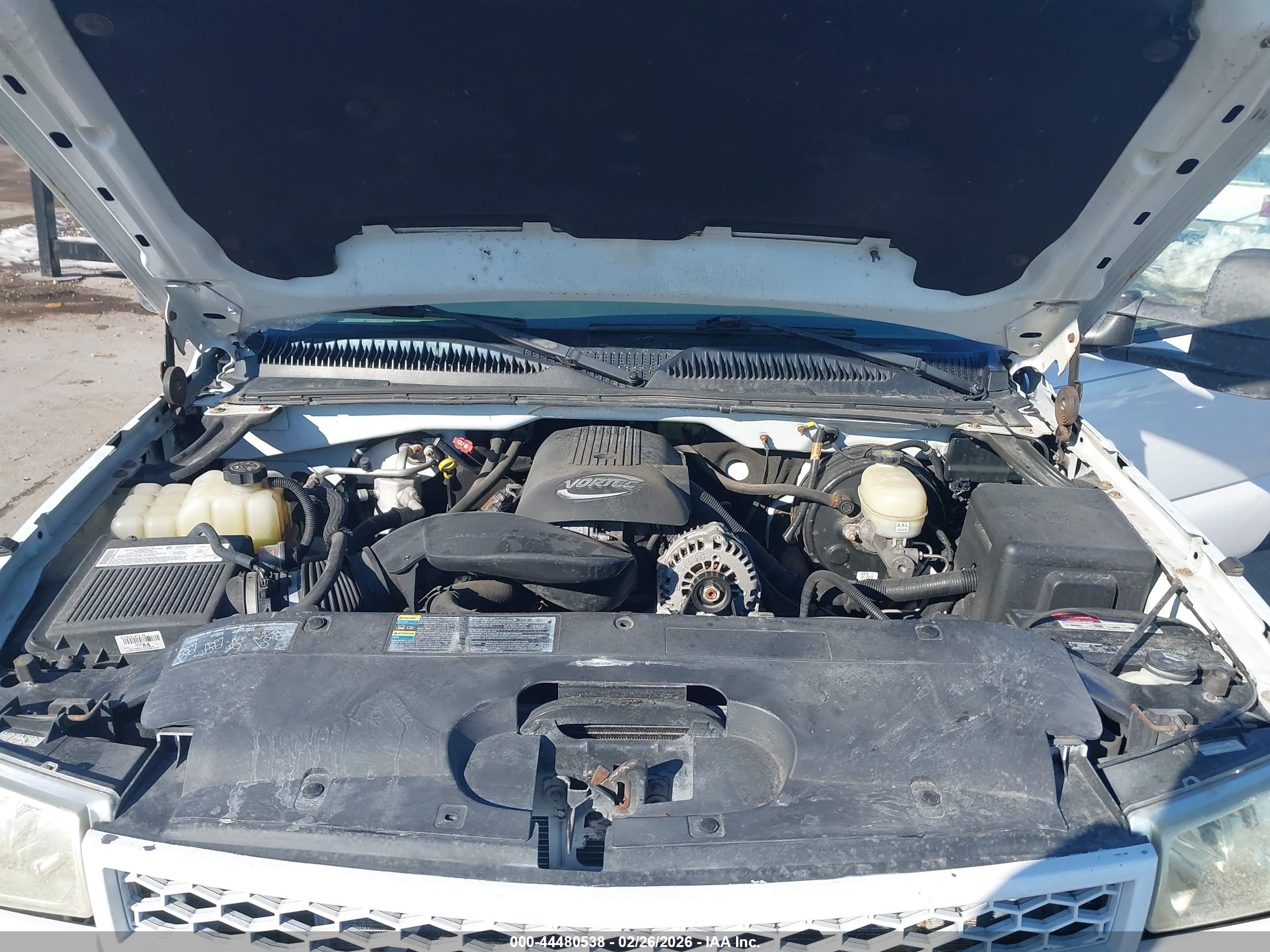 CHEVROLET SILVERADO image 10
