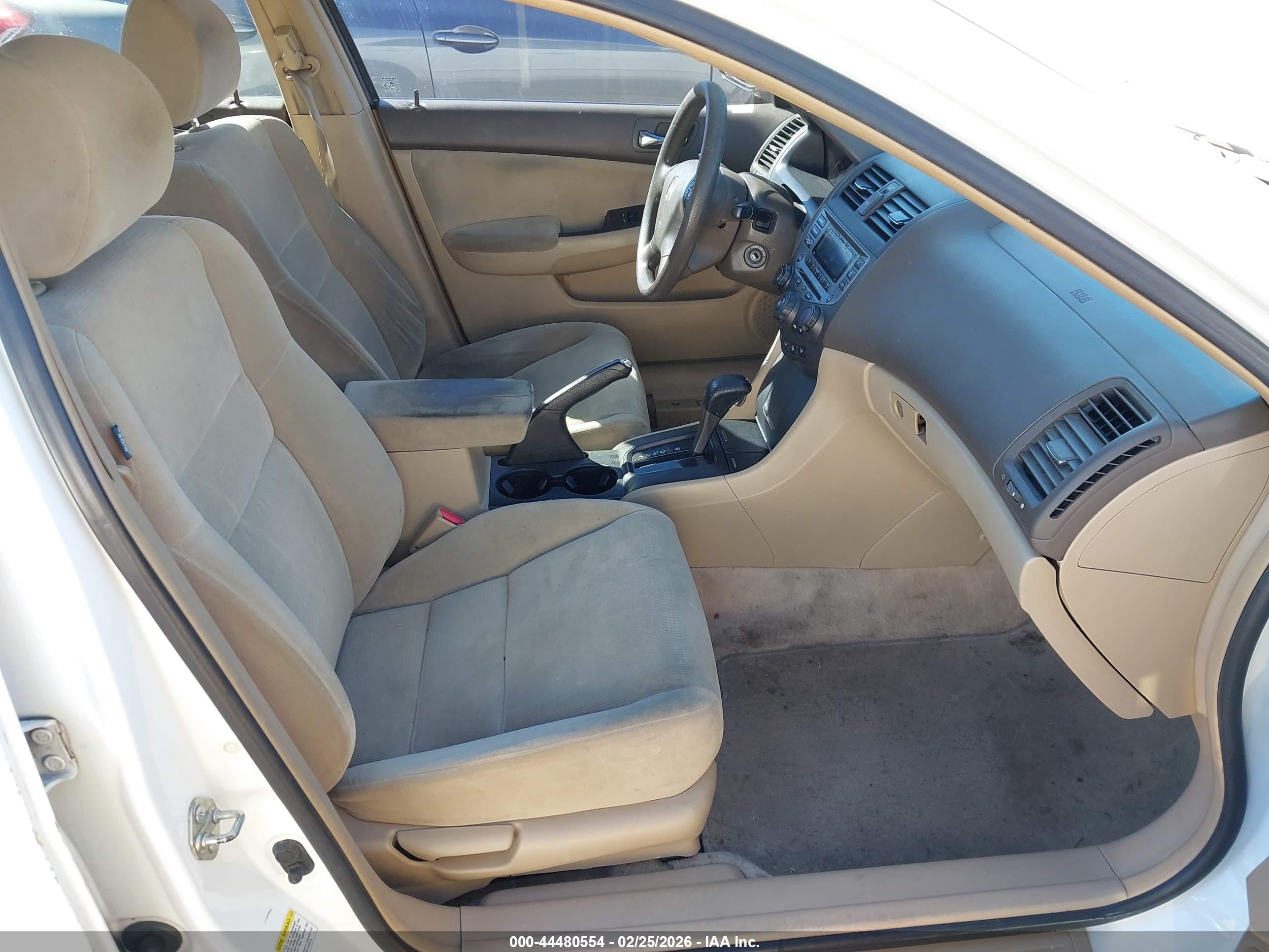 HONDA ACCORD image 5