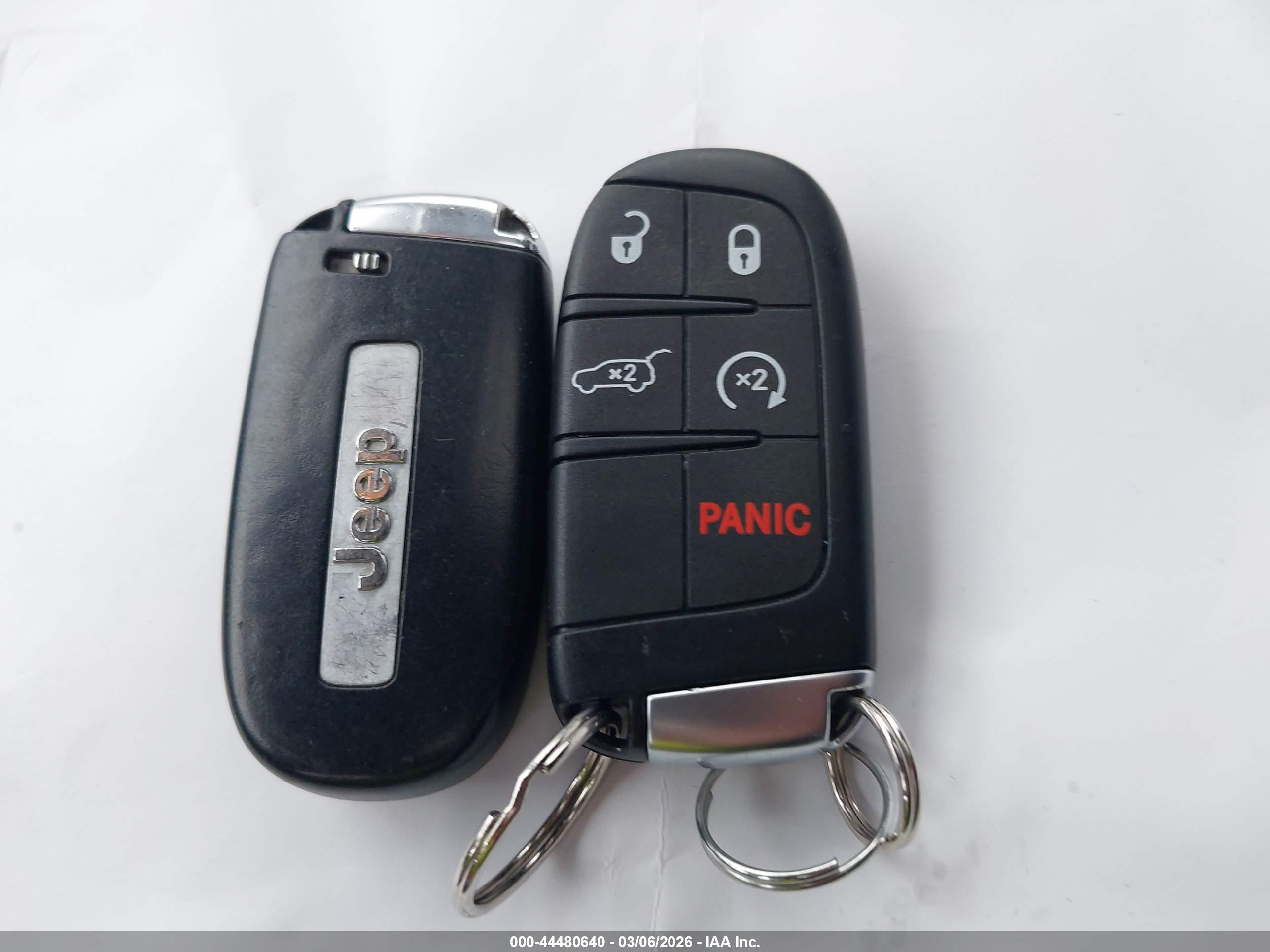 JEEP GRAND image 11