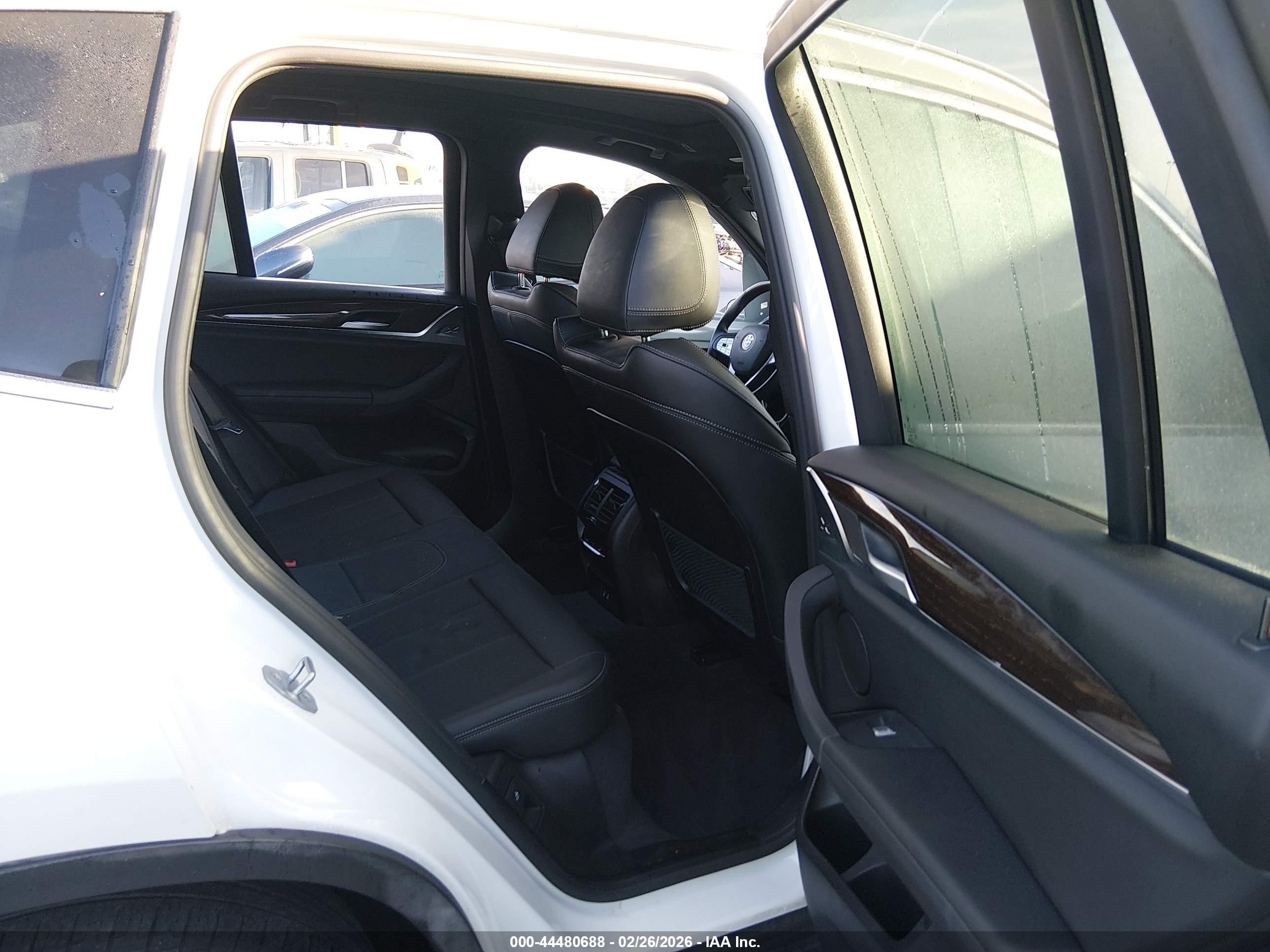 BMW X3 image 8