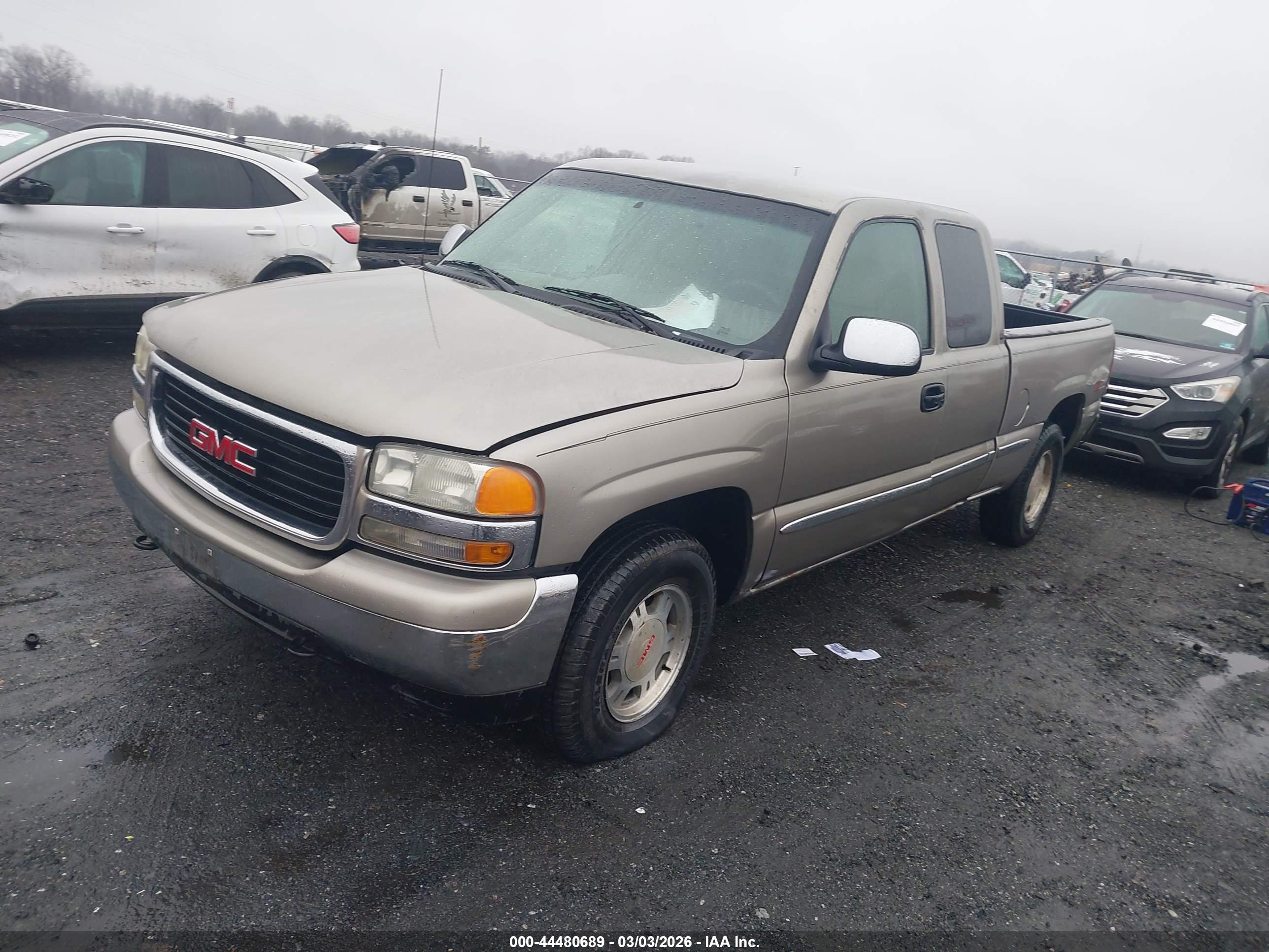 GMC SIERRA image 2
