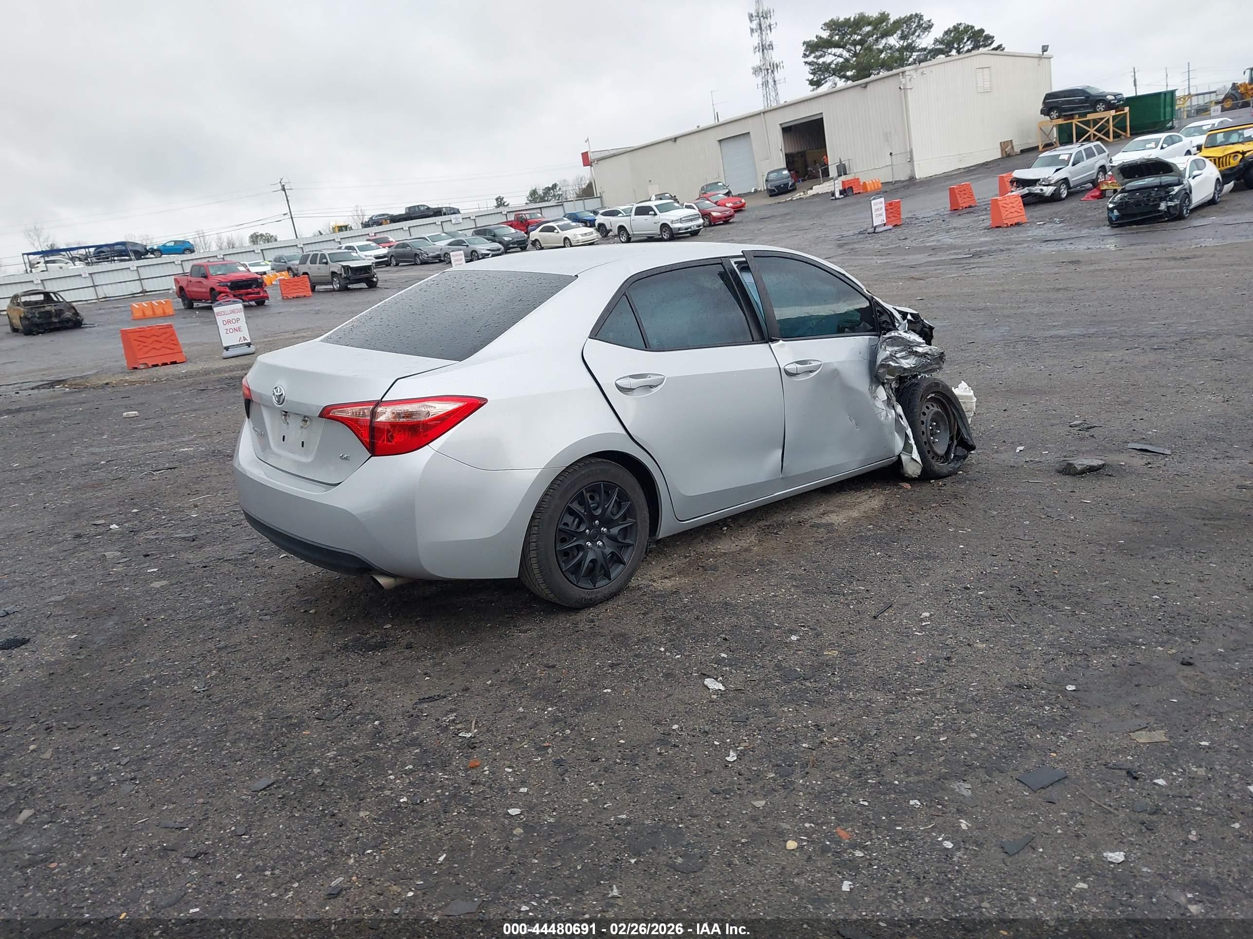 TOYOTA COROLLA image 4