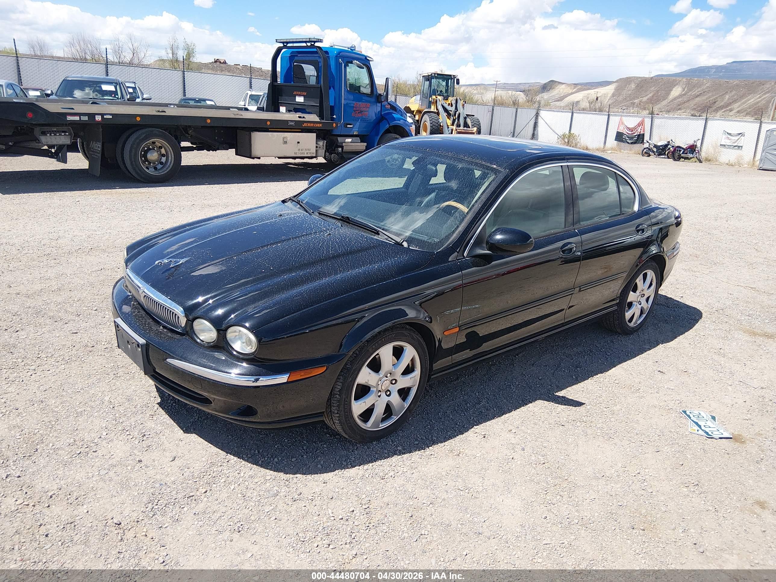 JAGUAR X-TYPE image 2