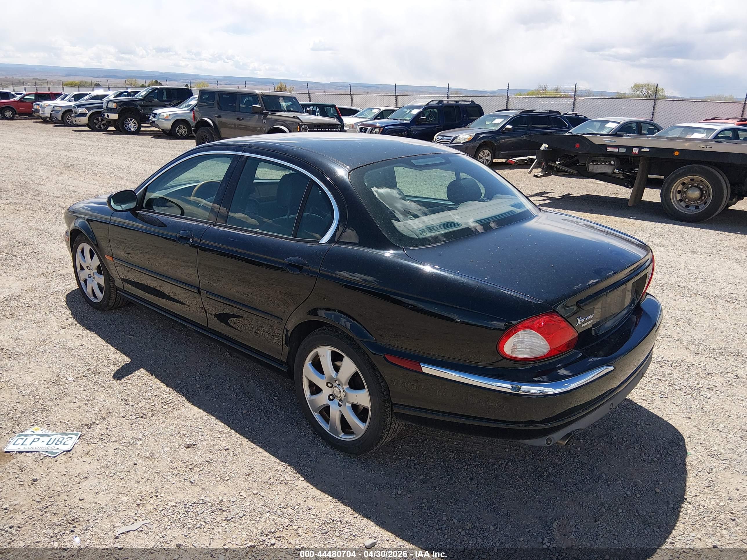 JAGUAR X-TYPE image 3