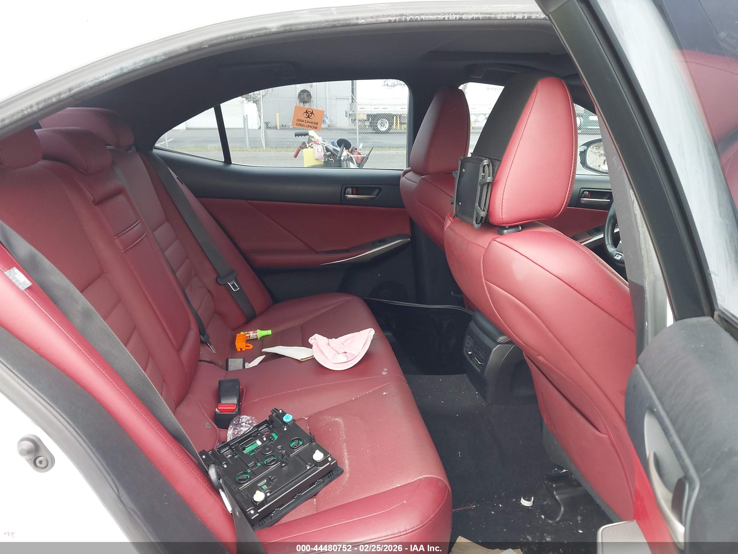 LEXUS IS image 8