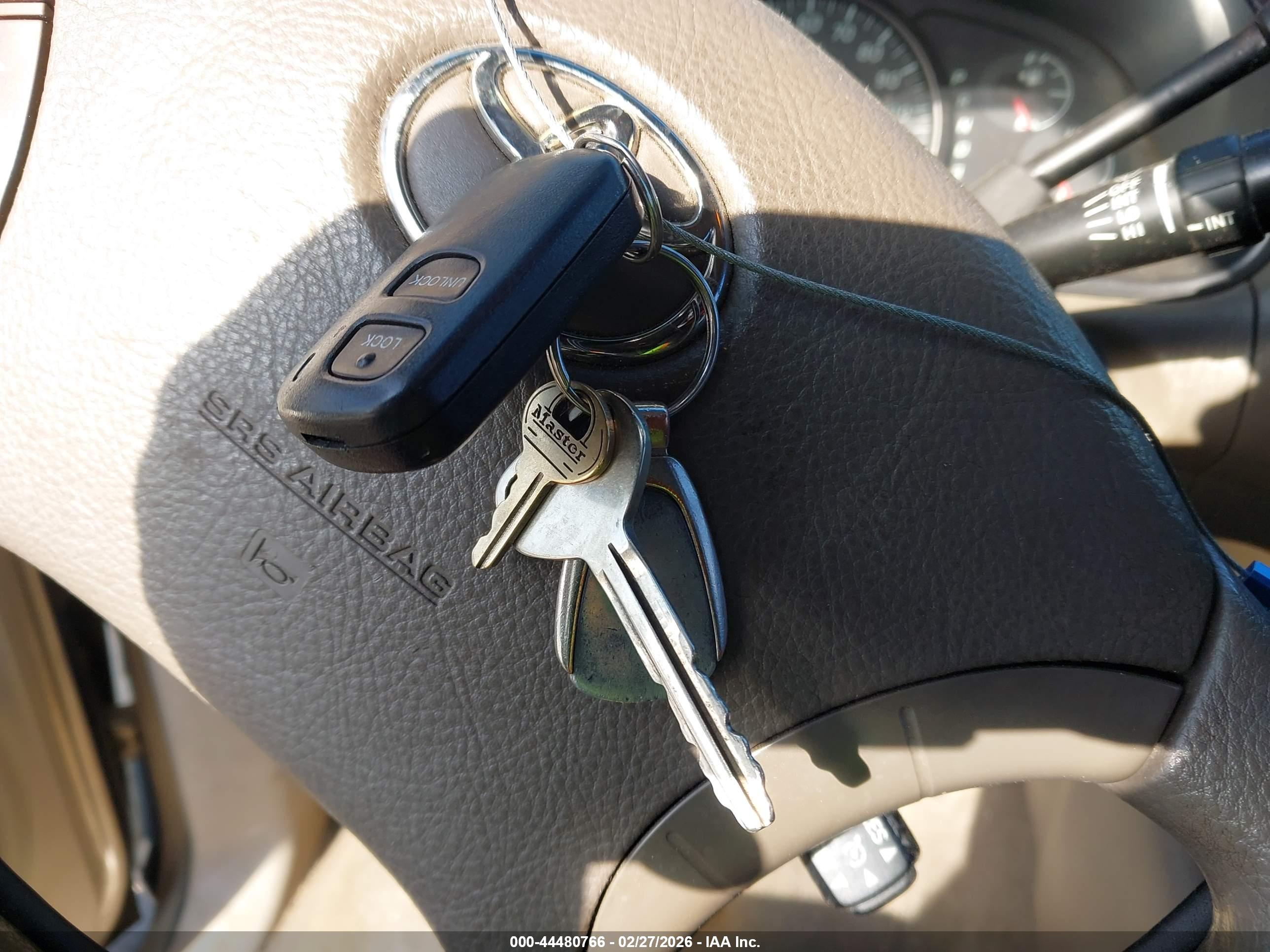 TOYOTA TUNDRA image 11