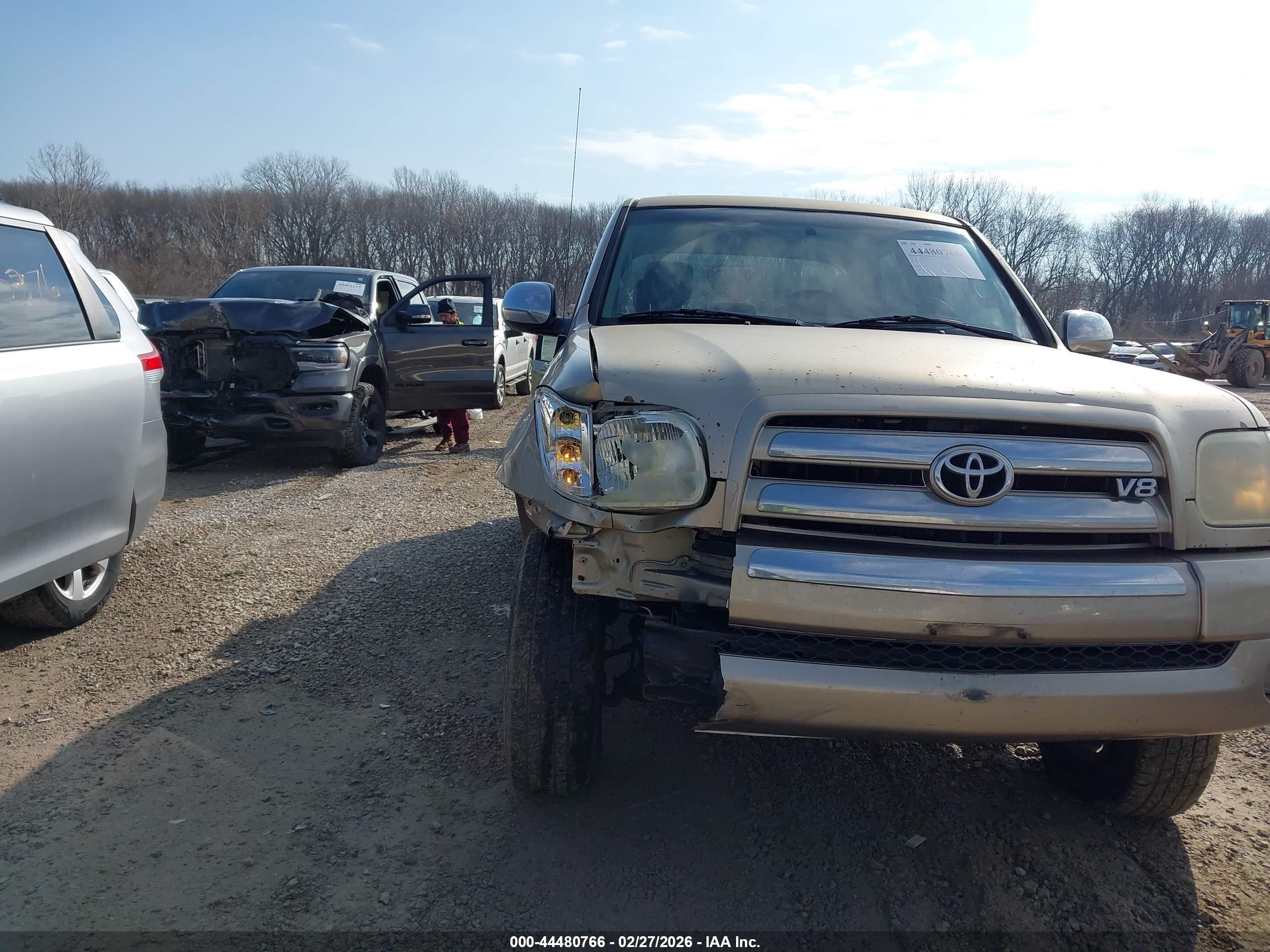 TOYOTA TUNDRA image 6
