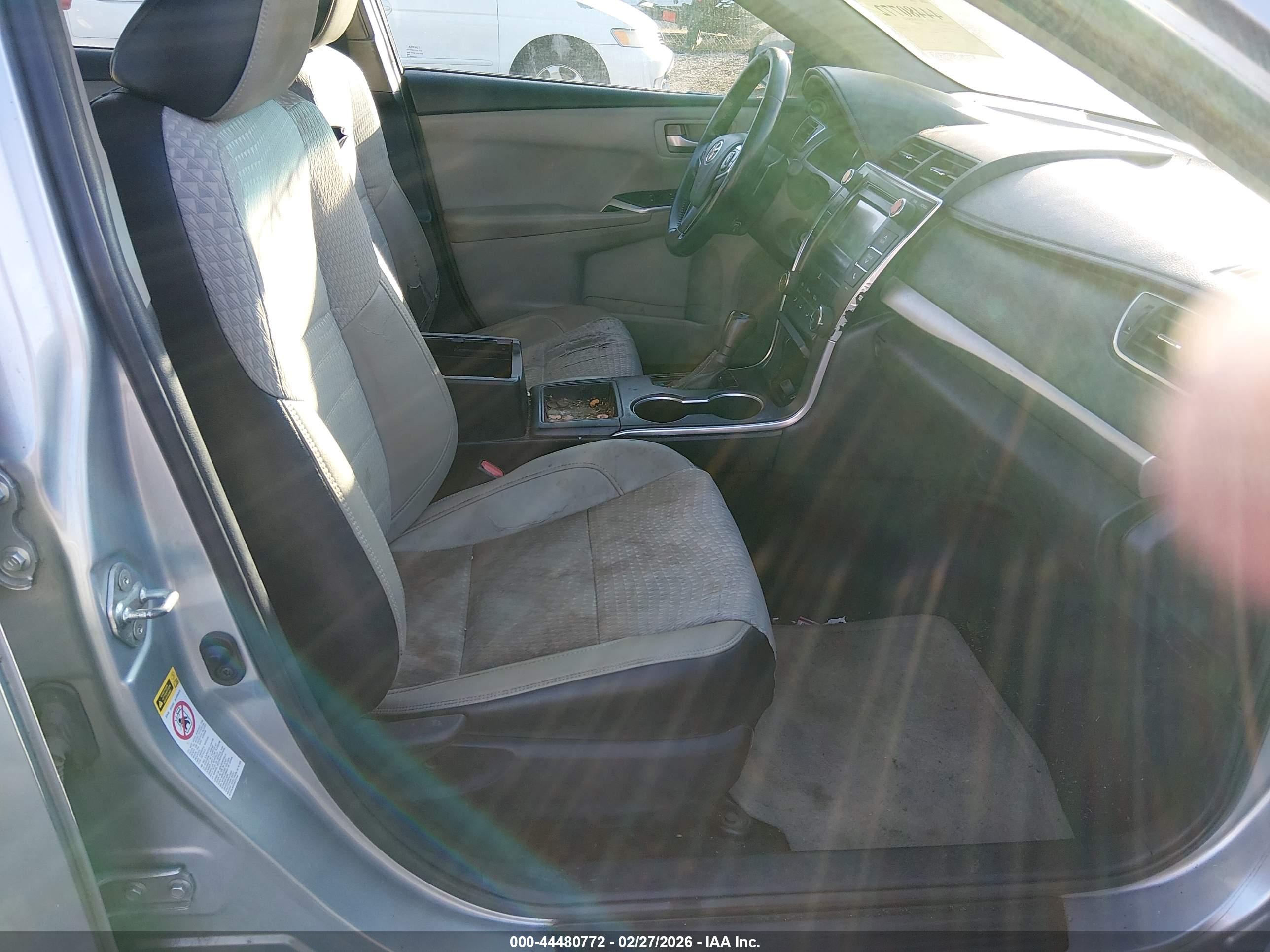 TOYOTA CAMRY image 5